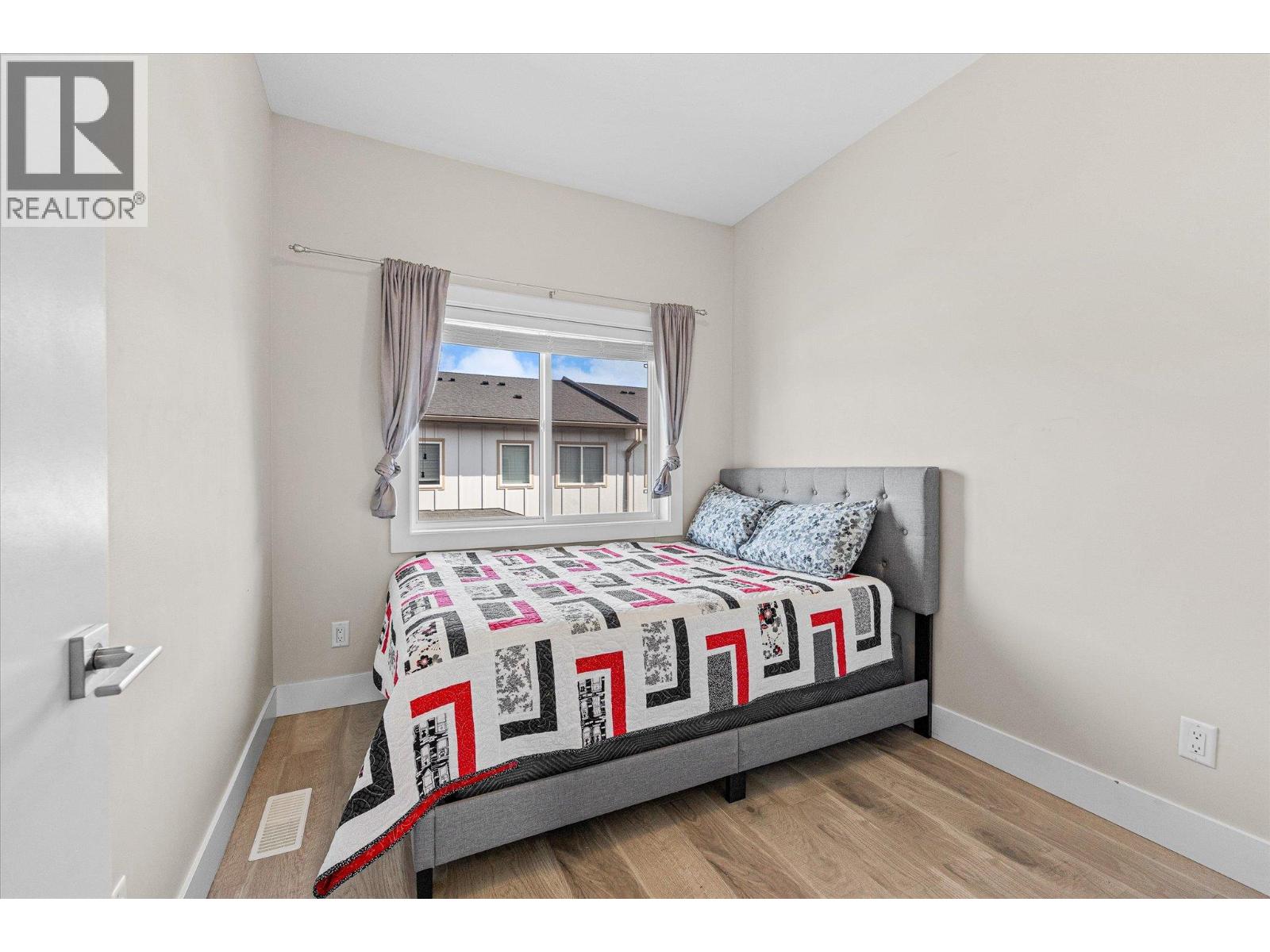255 Taylor Road Unit# 17