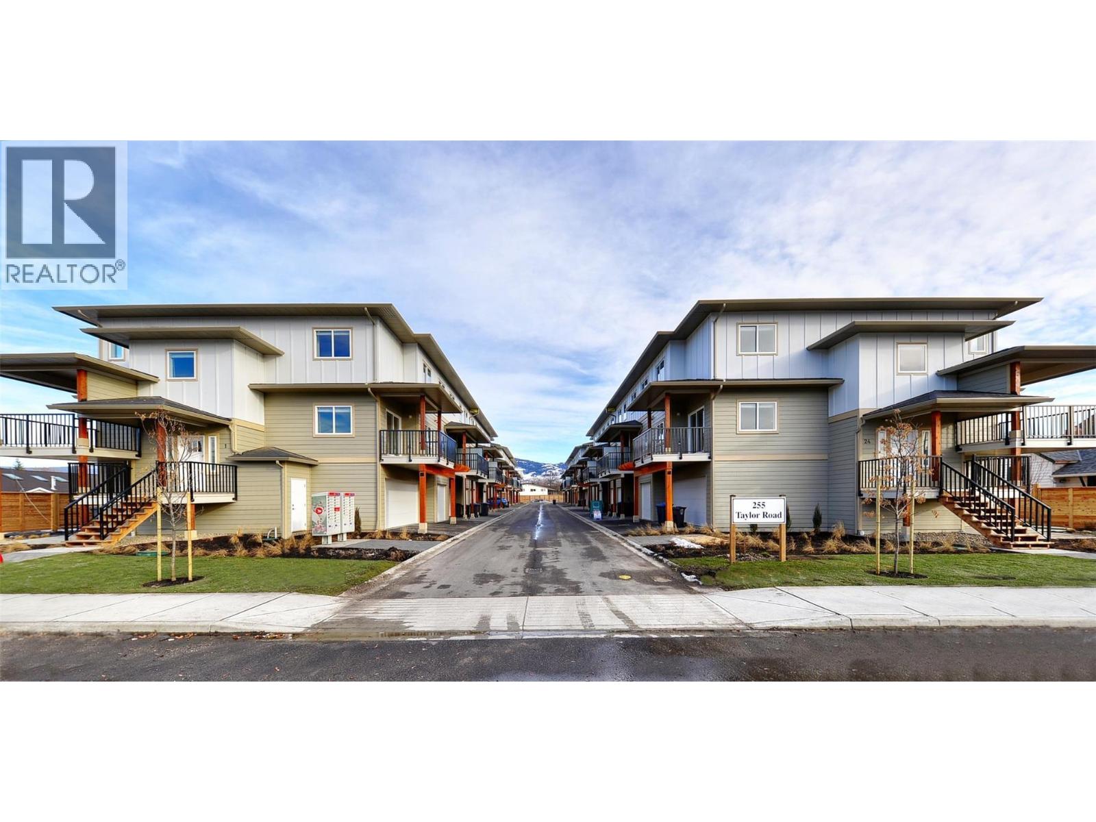 255 Taylor Road Unit# 17