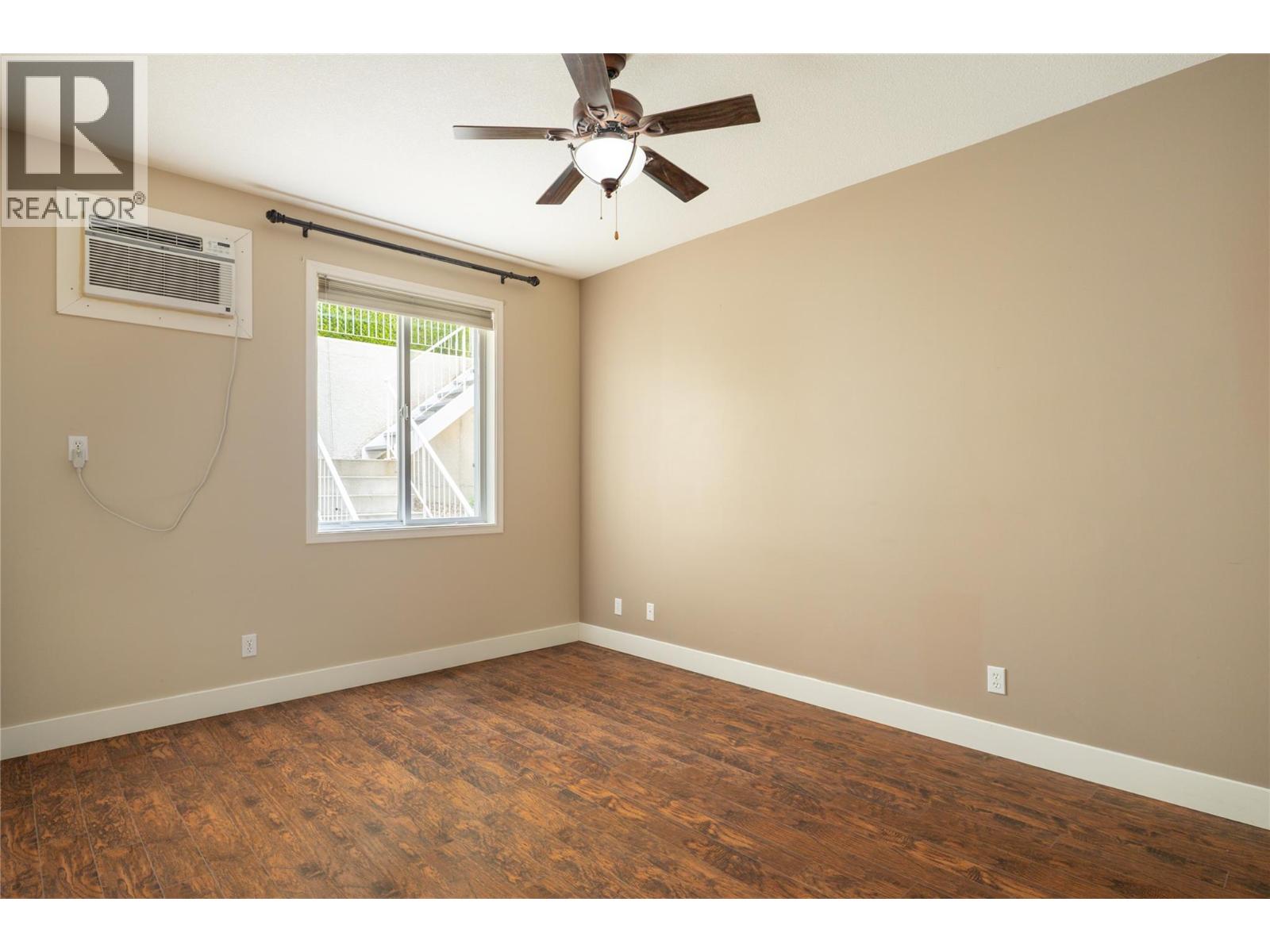 2377 Shannon Woods Drive Unit# 105