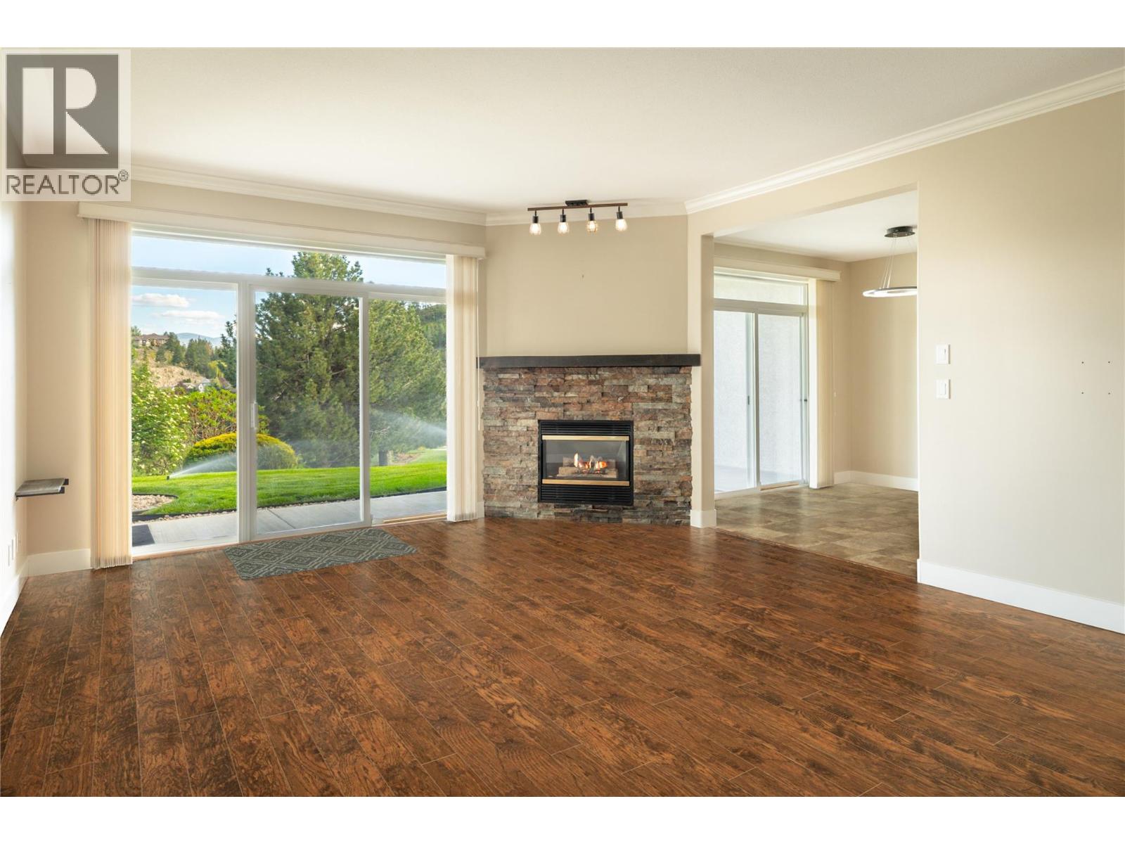 2377 Shannon Woods Drive Unit# 105