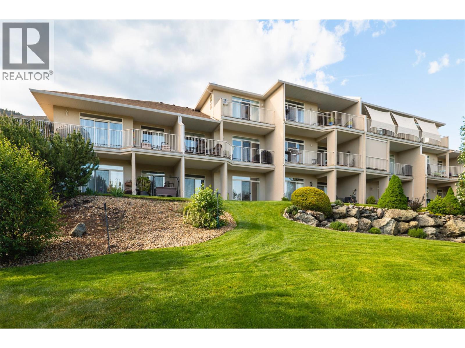 2377 Shannon Woods Drive Unit# 105