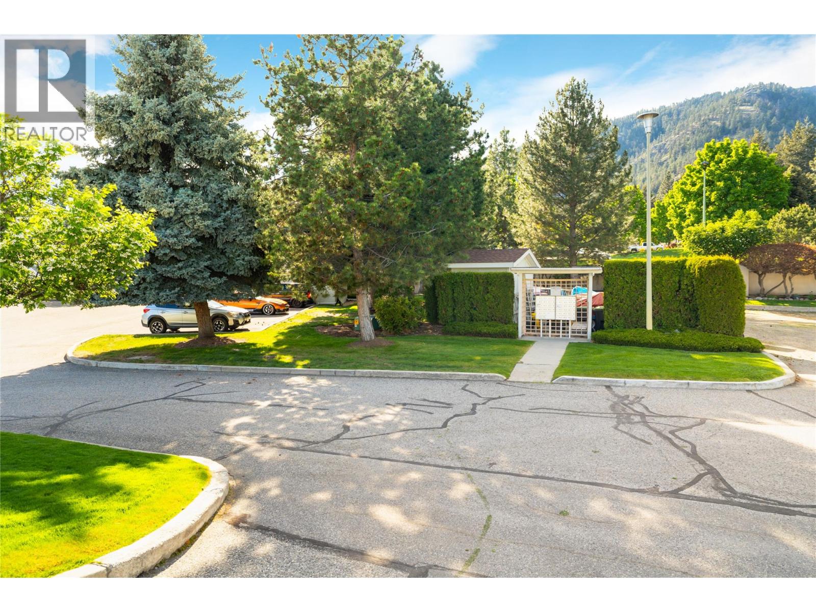 2377 Shannon Woods Drive Unit# 105