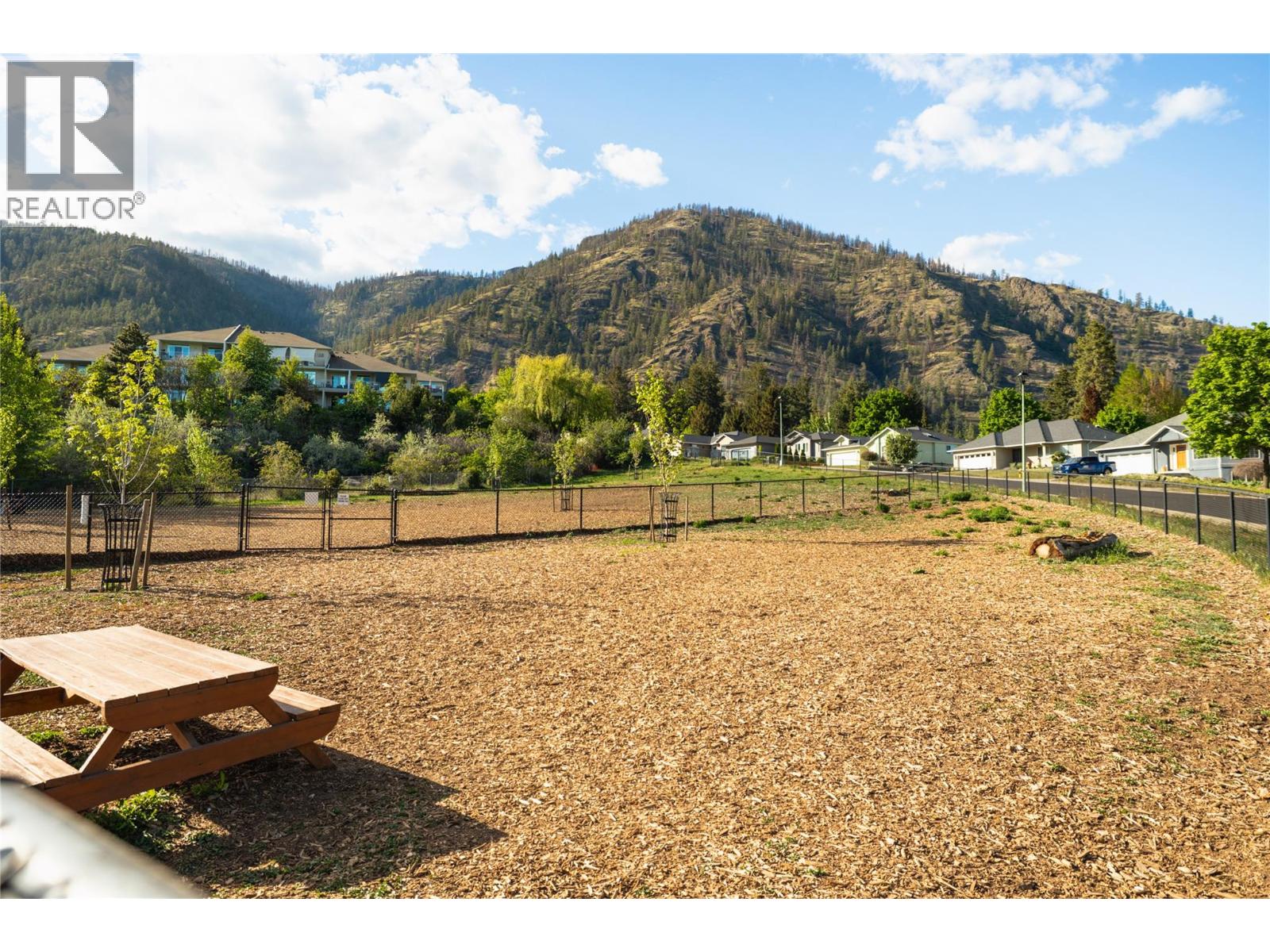 2377 Shannon Woods Drive Unit# 105