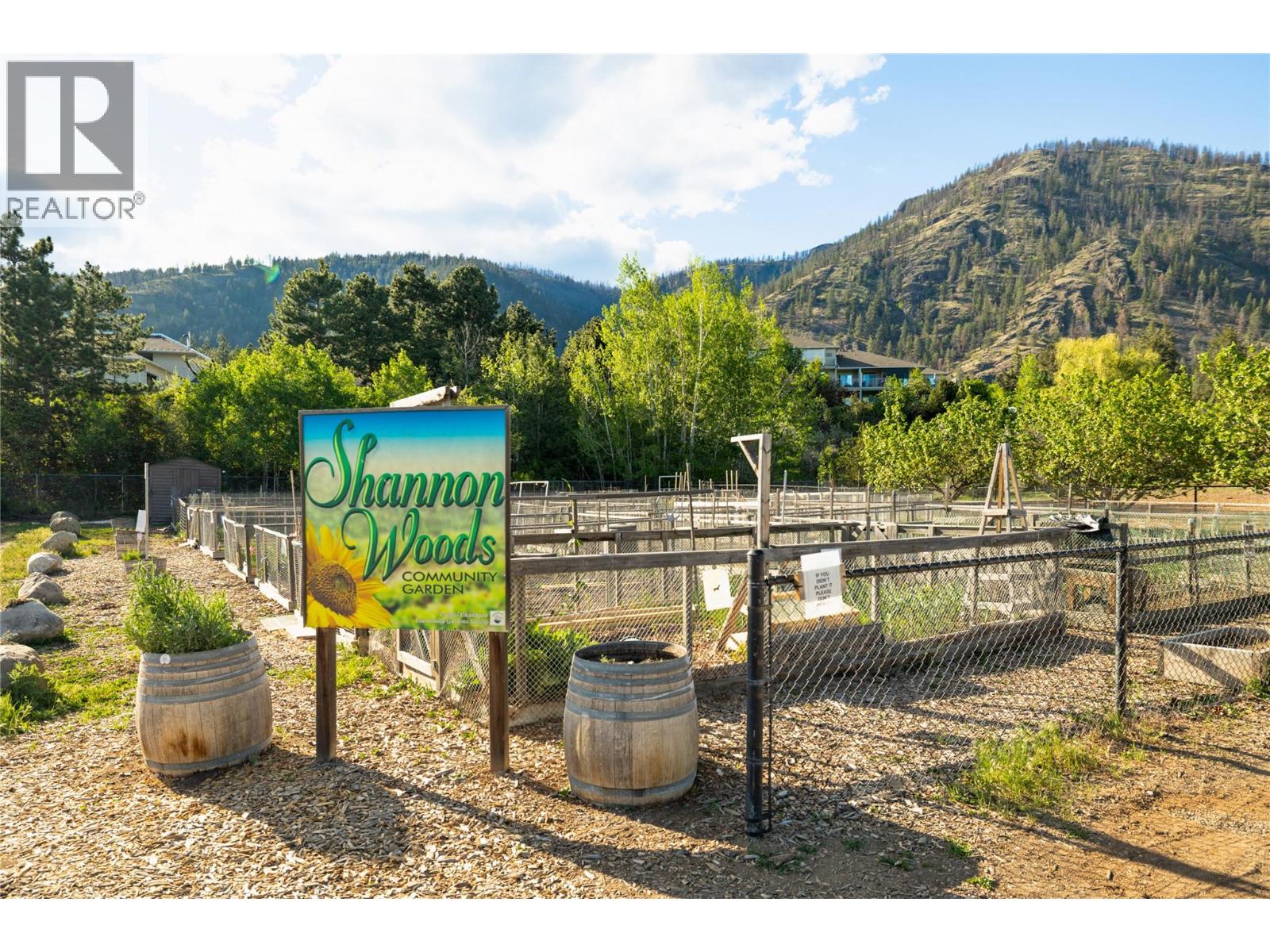 2377 Shannon Woods Drive Unit# 105