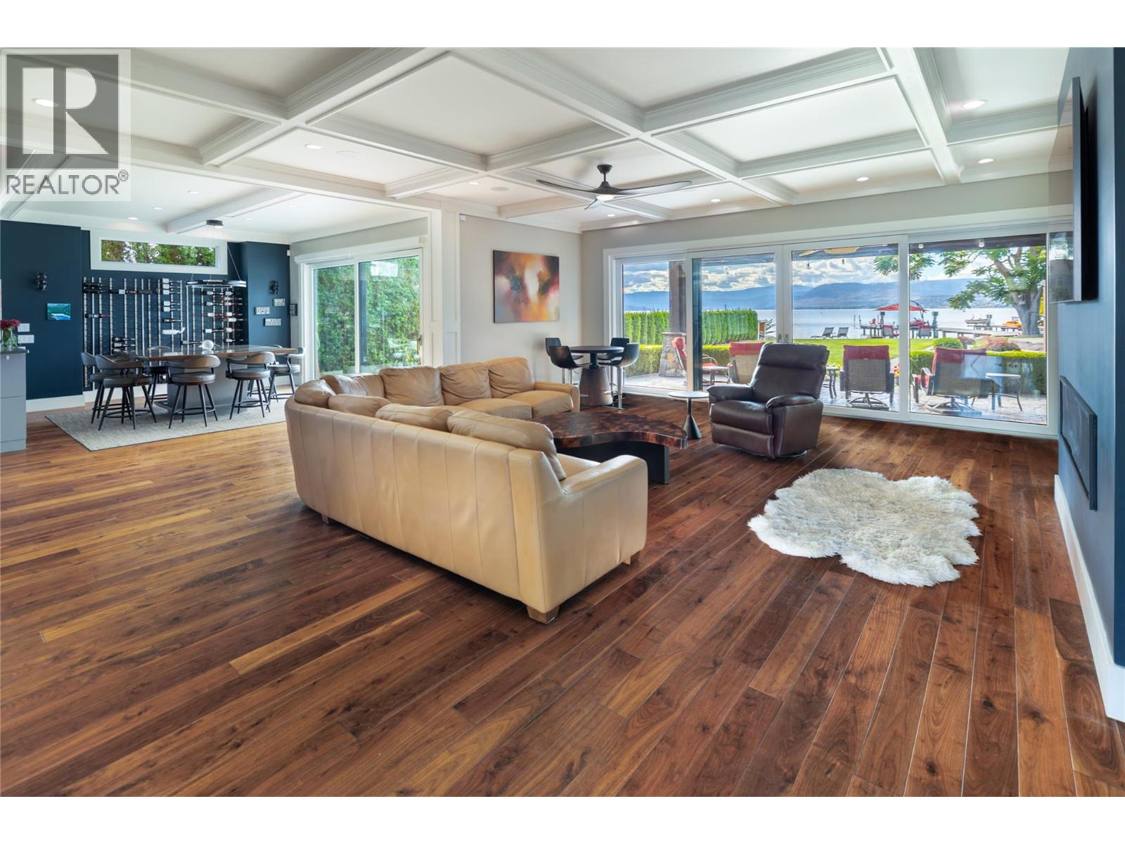 3908 Bluebird Road