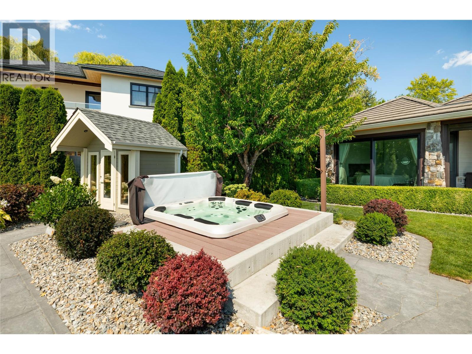 3908 Bluebird Road