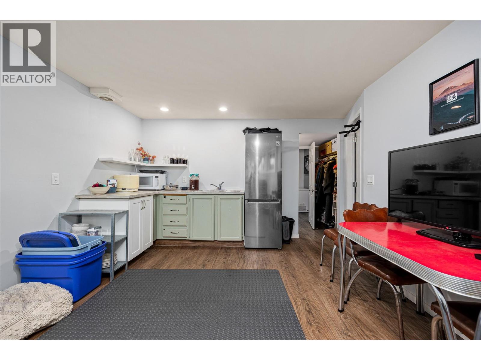 2125 Burtch Road Unit# 210