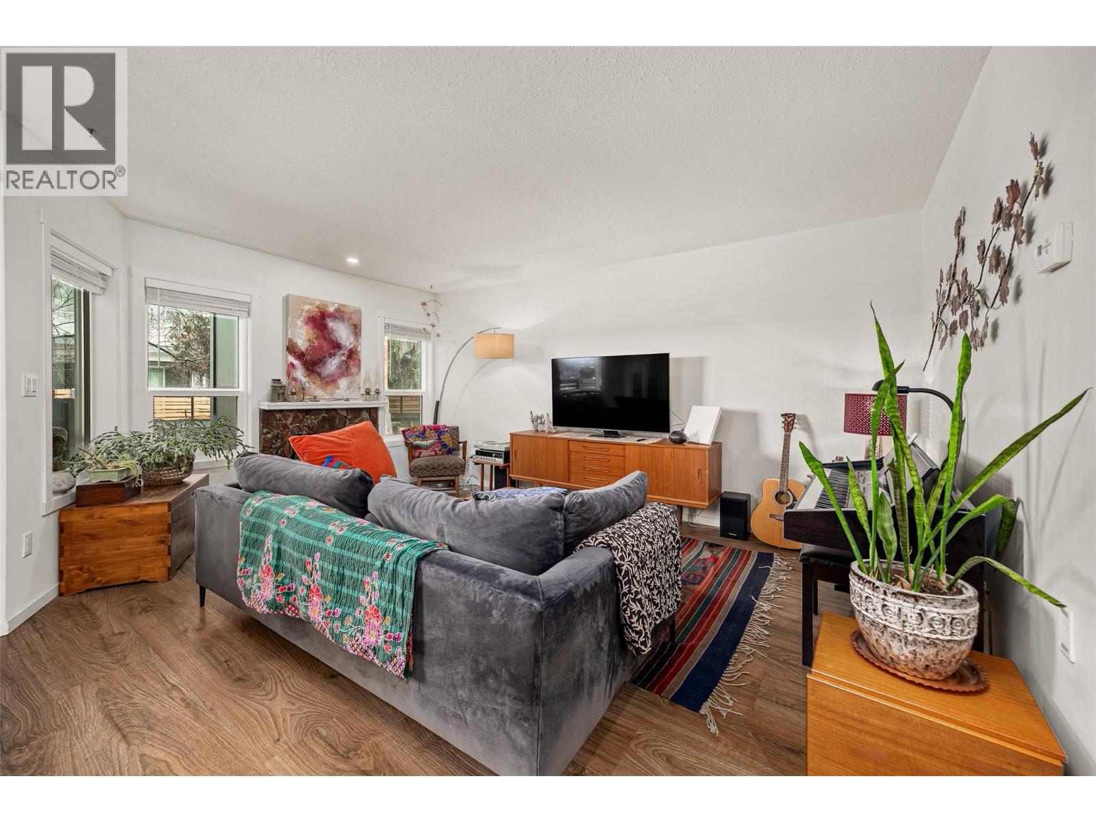 2125 Burtch Road Unit# 210