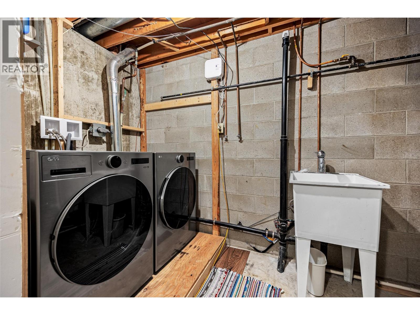 2125 Burtch Road Unit# 210