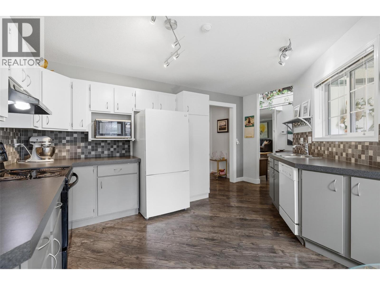 1225 Brookside Avenue Unit# 7