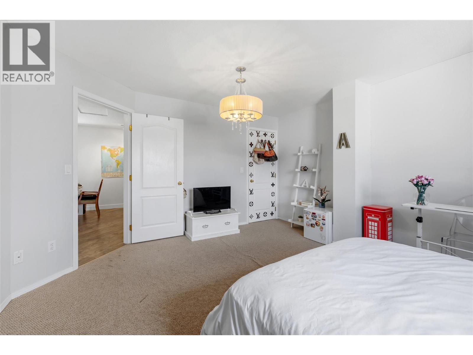 1225 Brookside Avenue Unit# 7