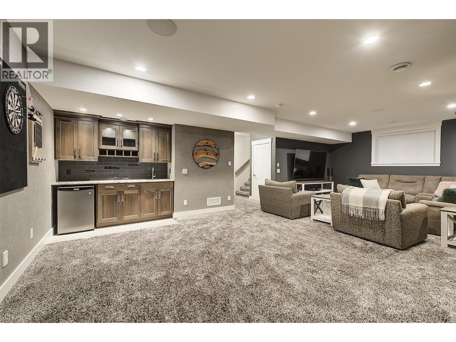 5499 Mountainside Drive