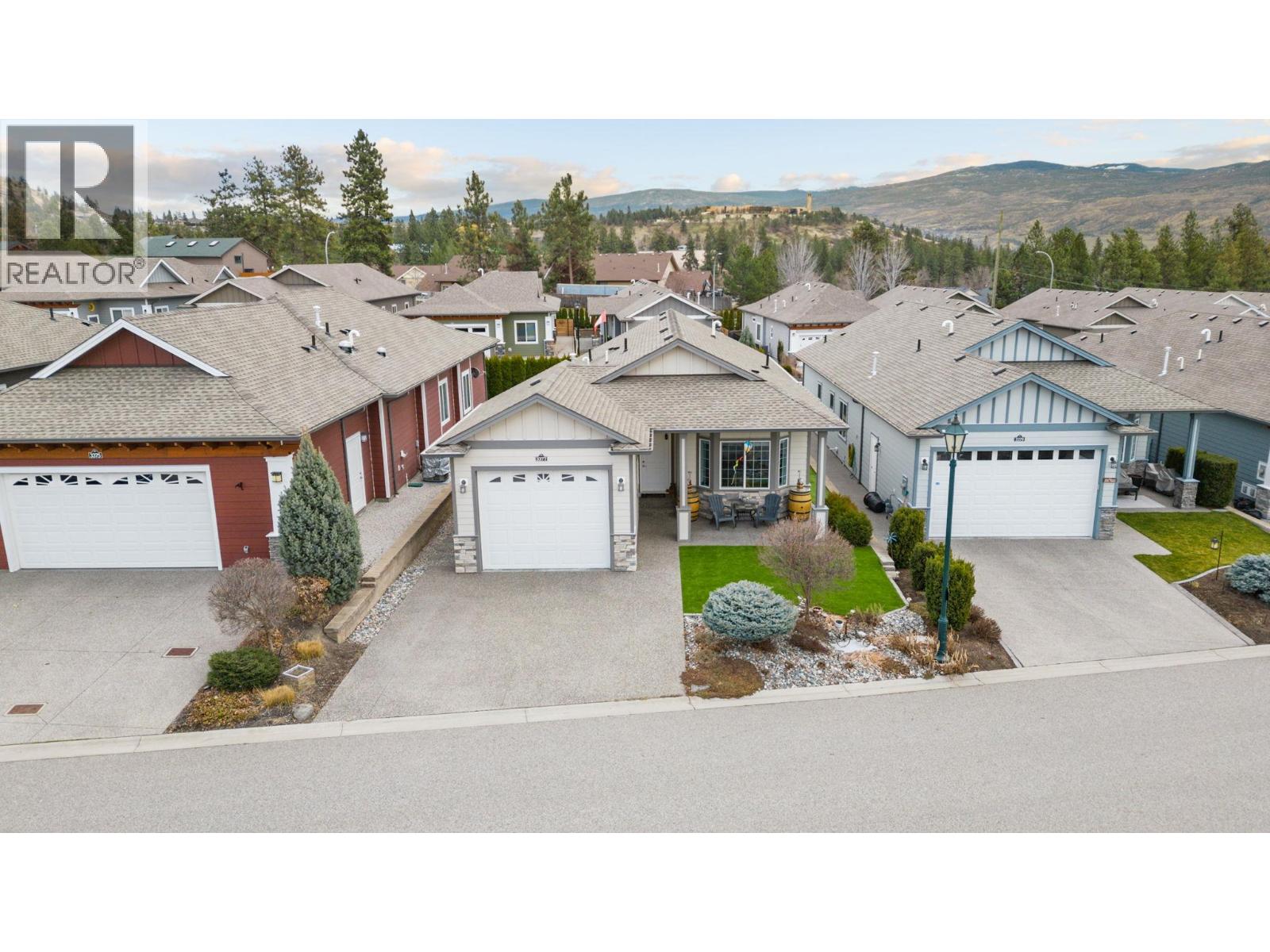 3377 Kingfisher Road