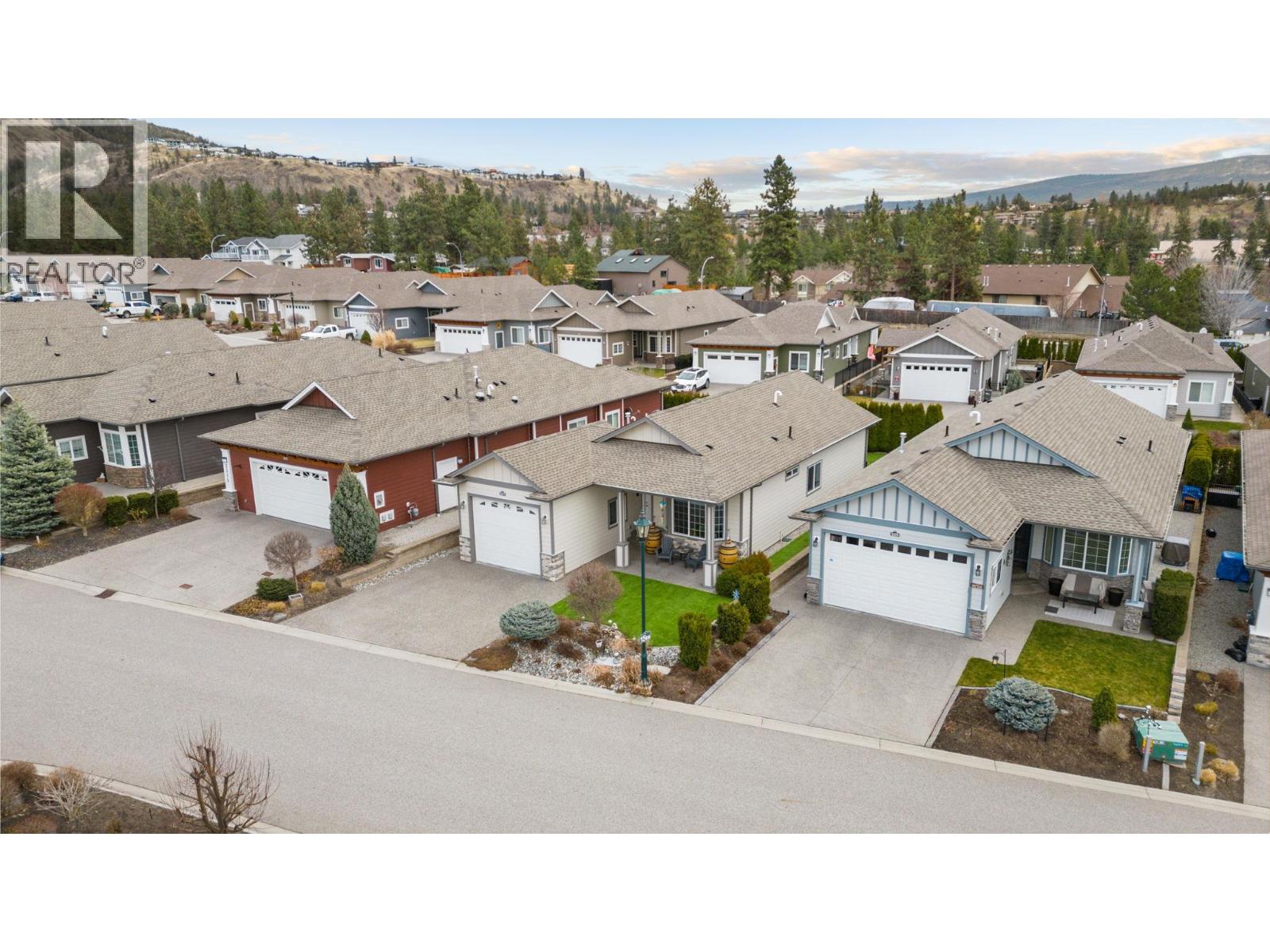 3377 Kingfisher Road