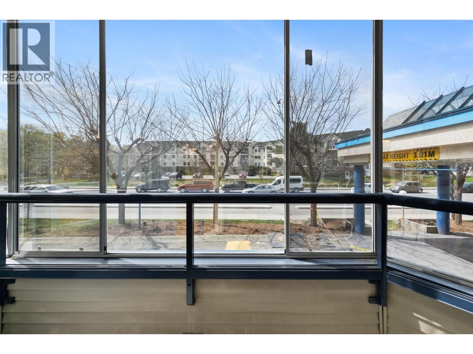 3157 Casorso Road Unit# 101