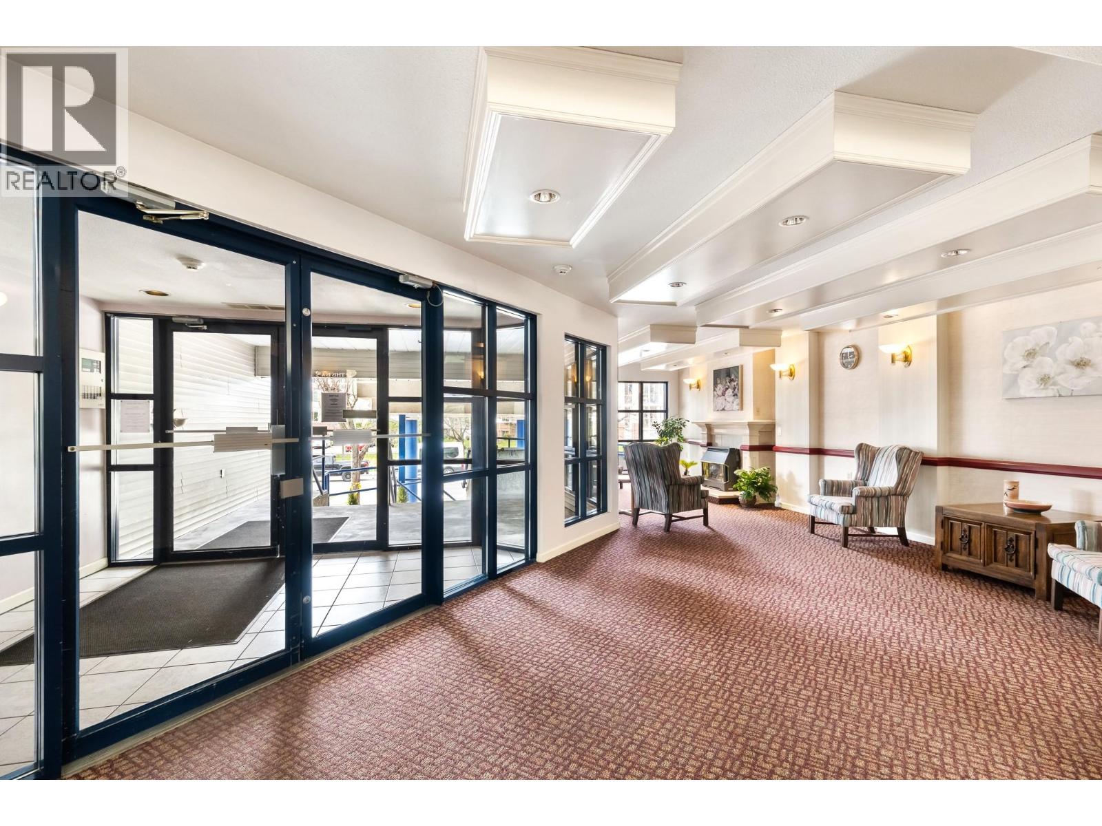 3157 Casorso Road Unit# 101