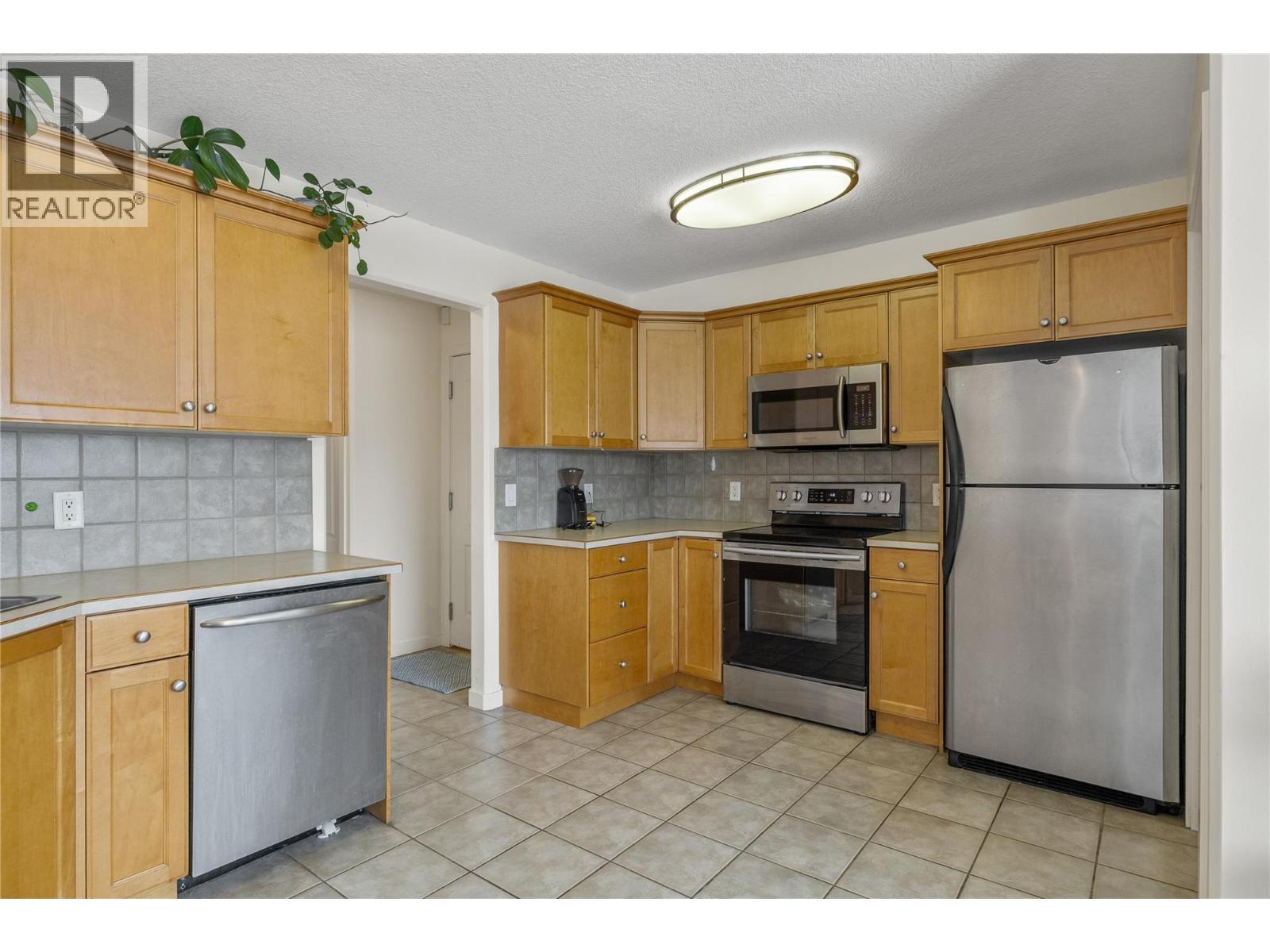 260 Franklyn Road Unit# 201