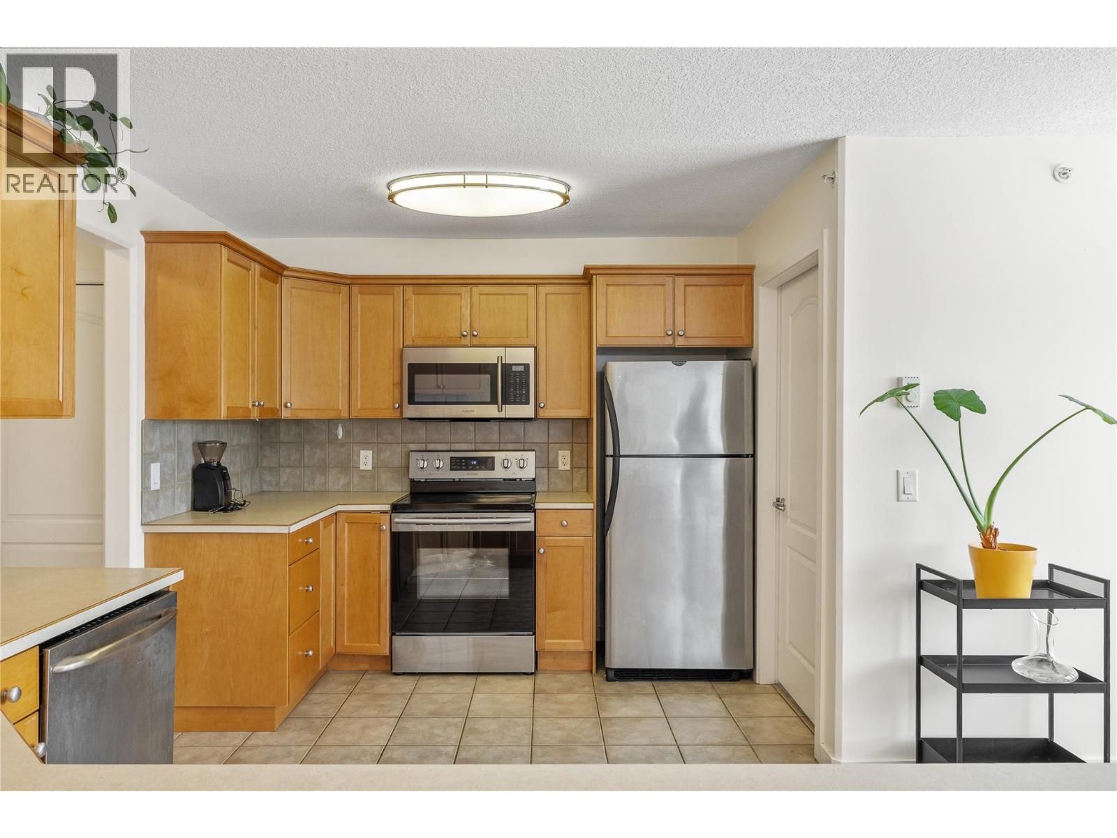 260 Franklyn Road Unit# 201