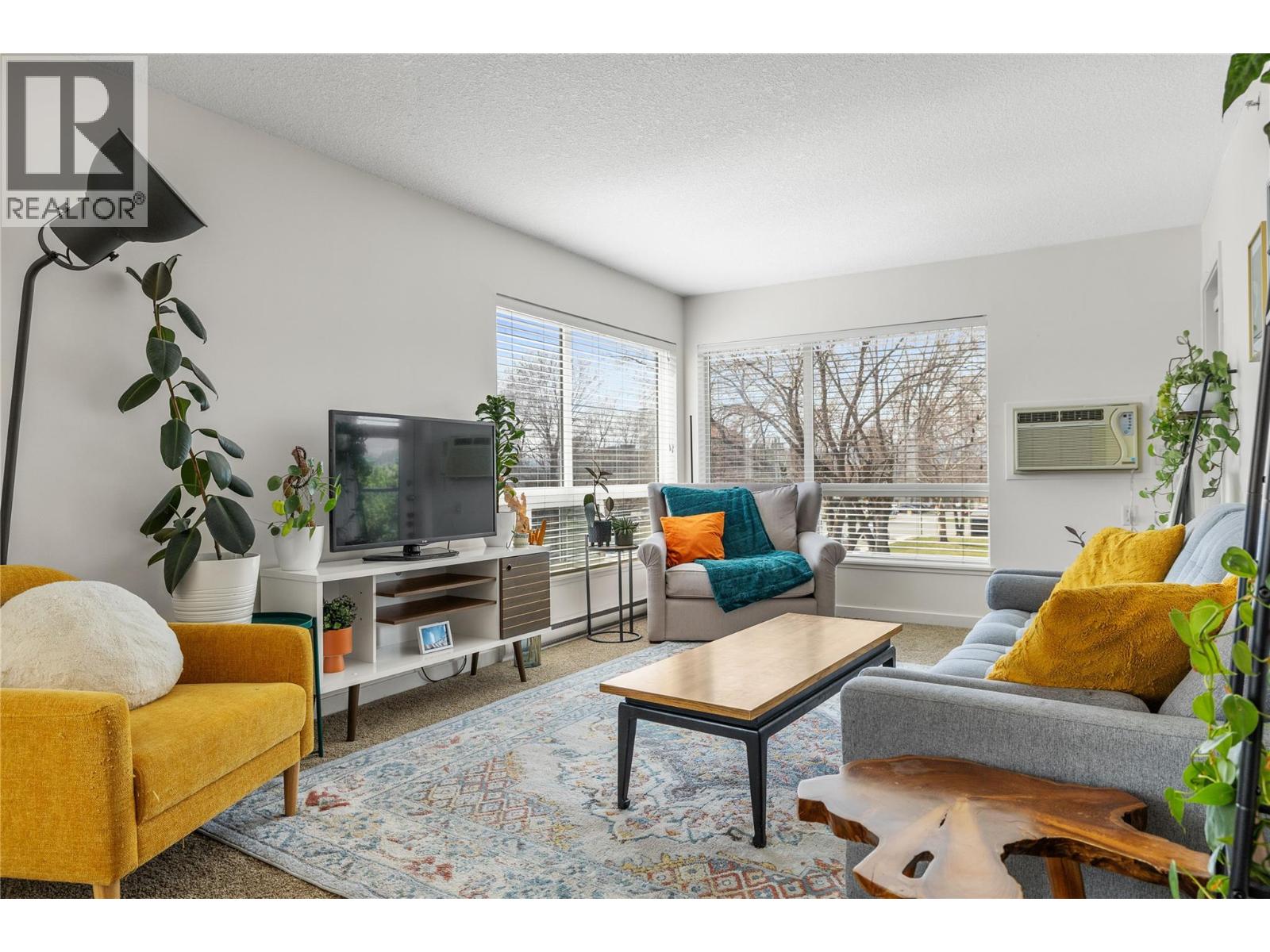 260 Franklyn Road Unit# 201