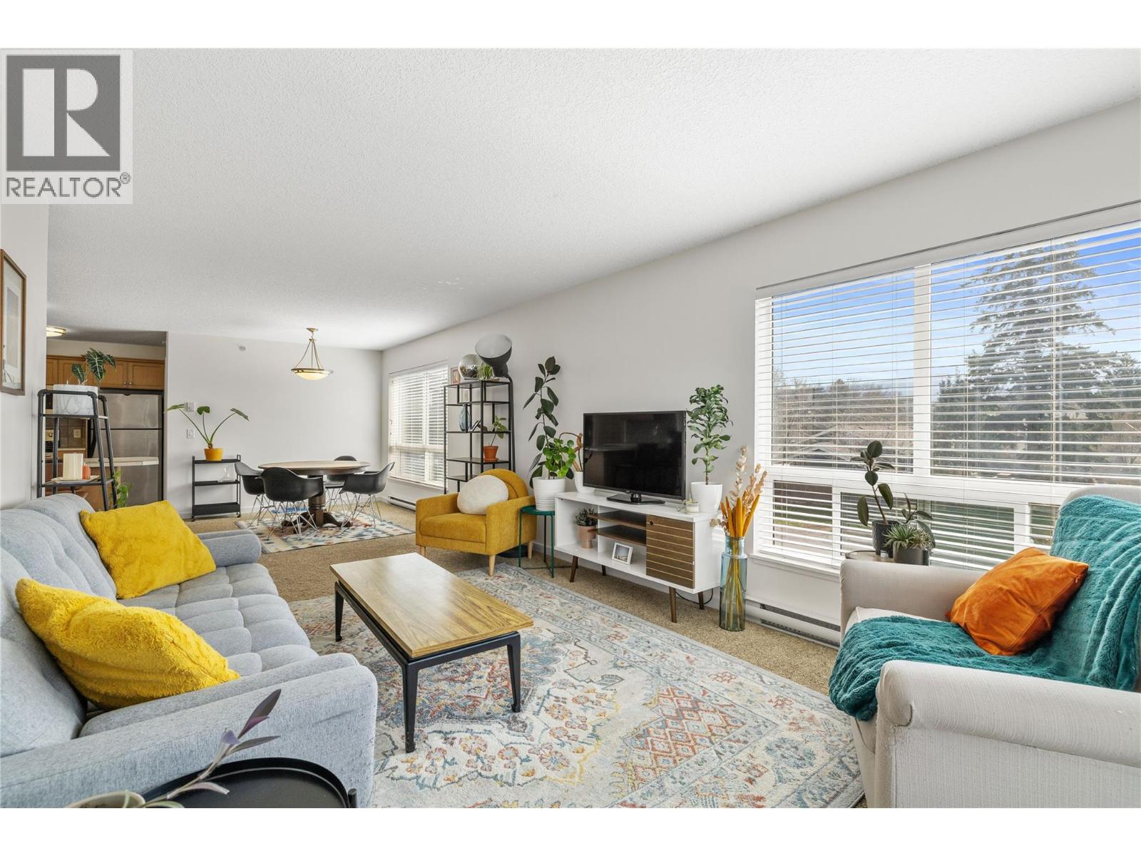 260 Franklyn Road Unit# 201