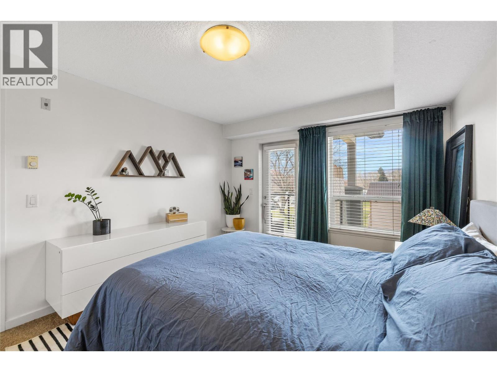 260 Franklyn Road Unit# 201