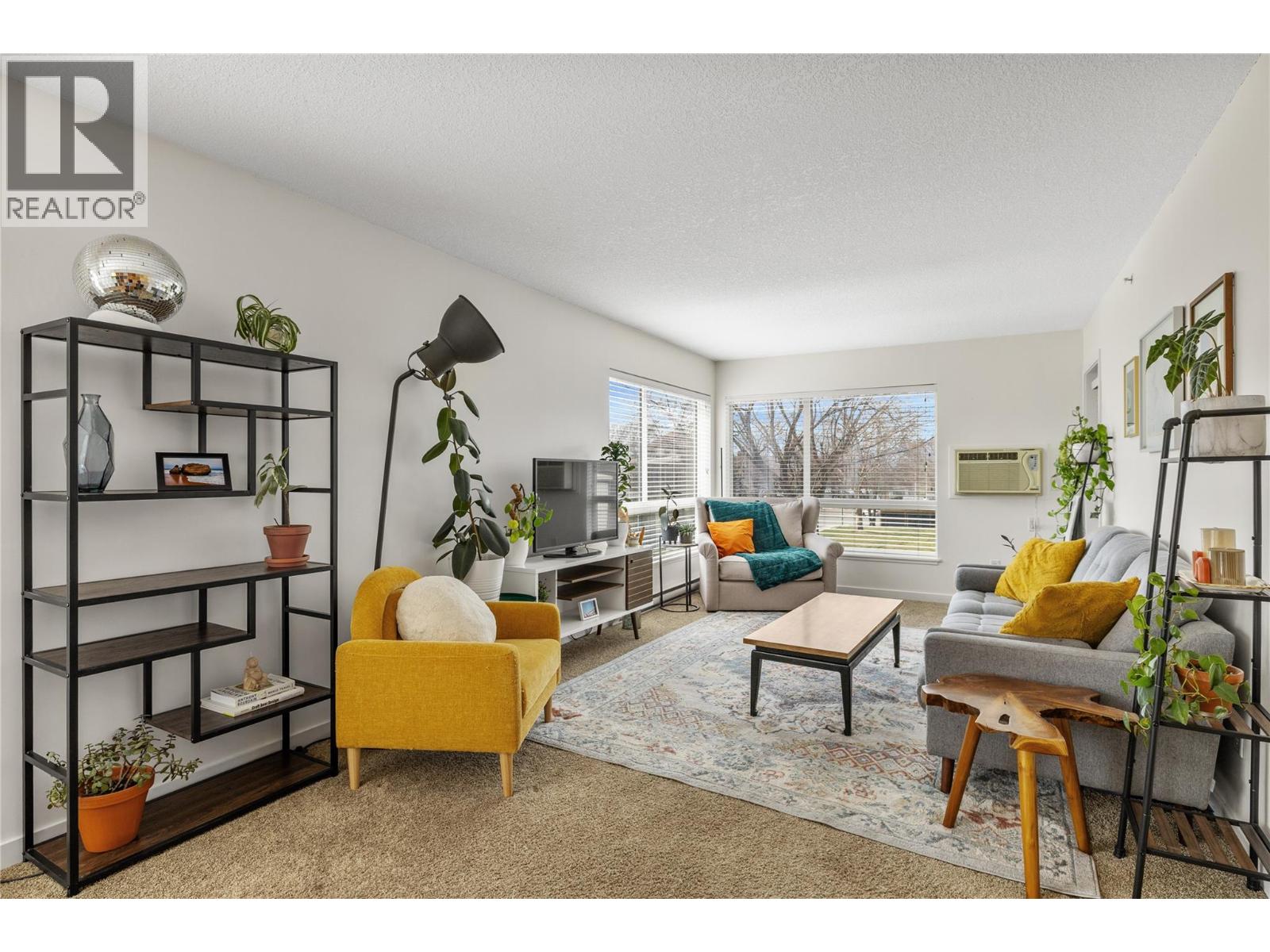 260 Franklyn Road Unit# 201