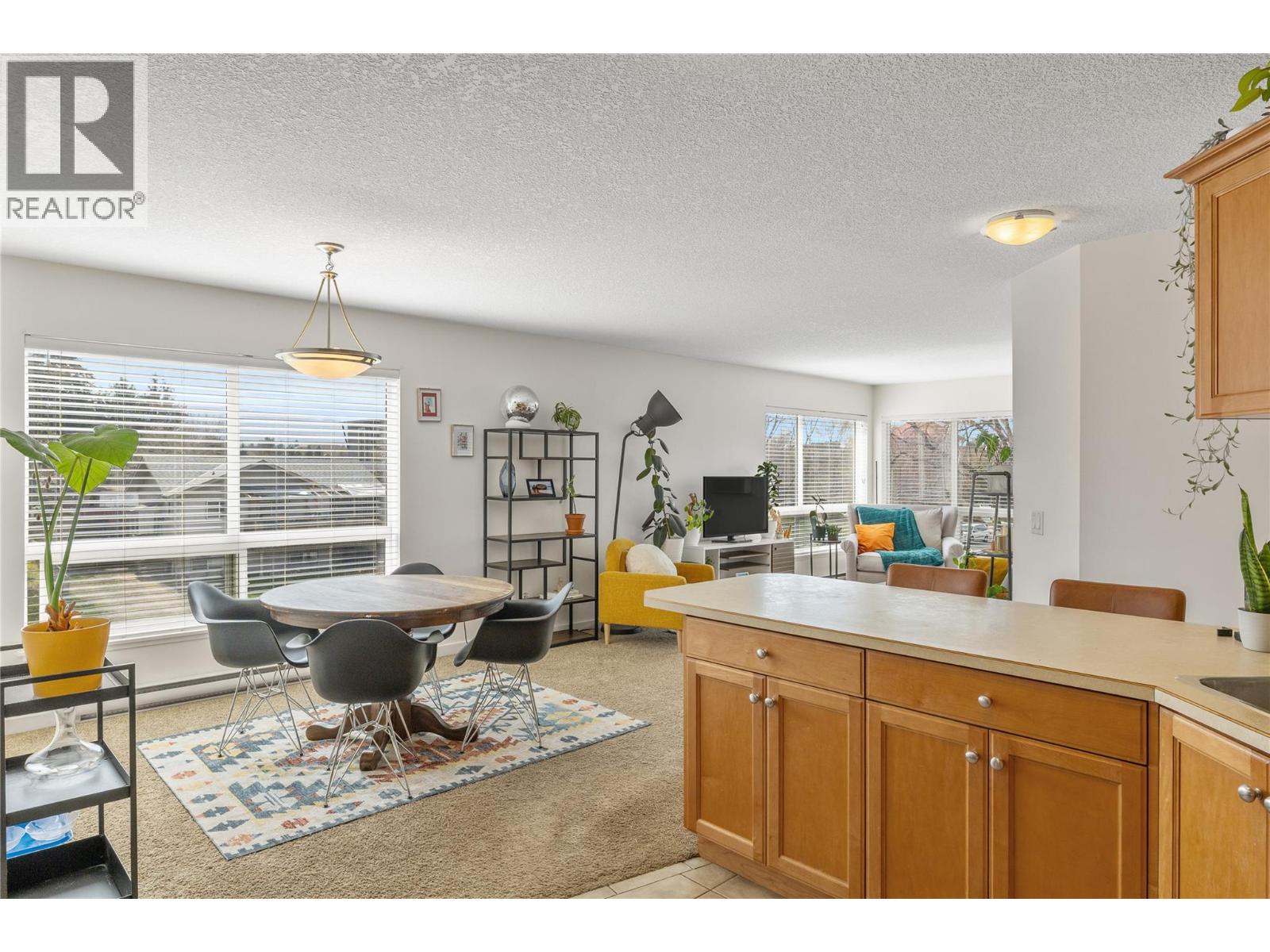 260 Franklyn Road Unit# 201