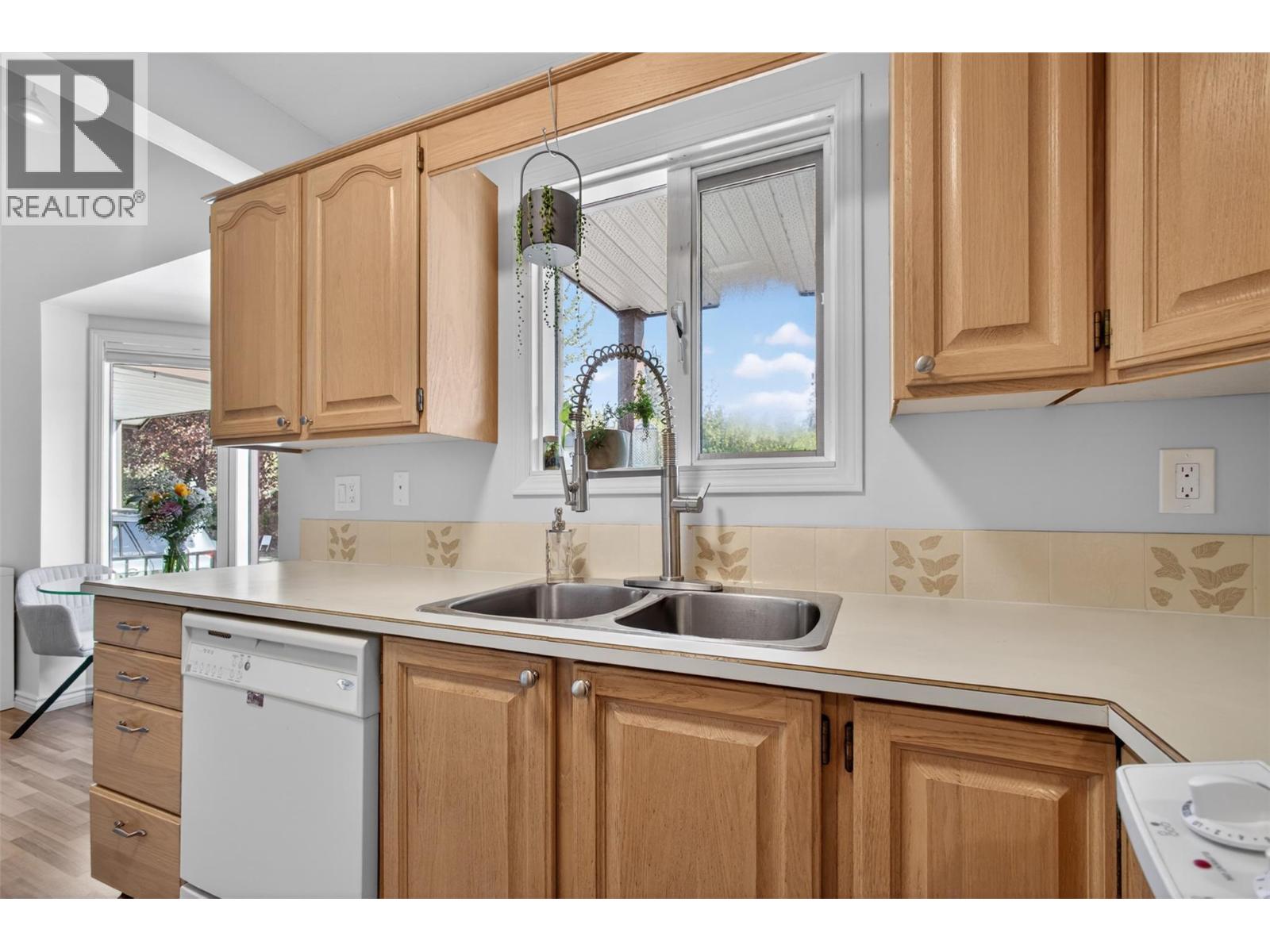 1855 Leckie Road Unit# 112
