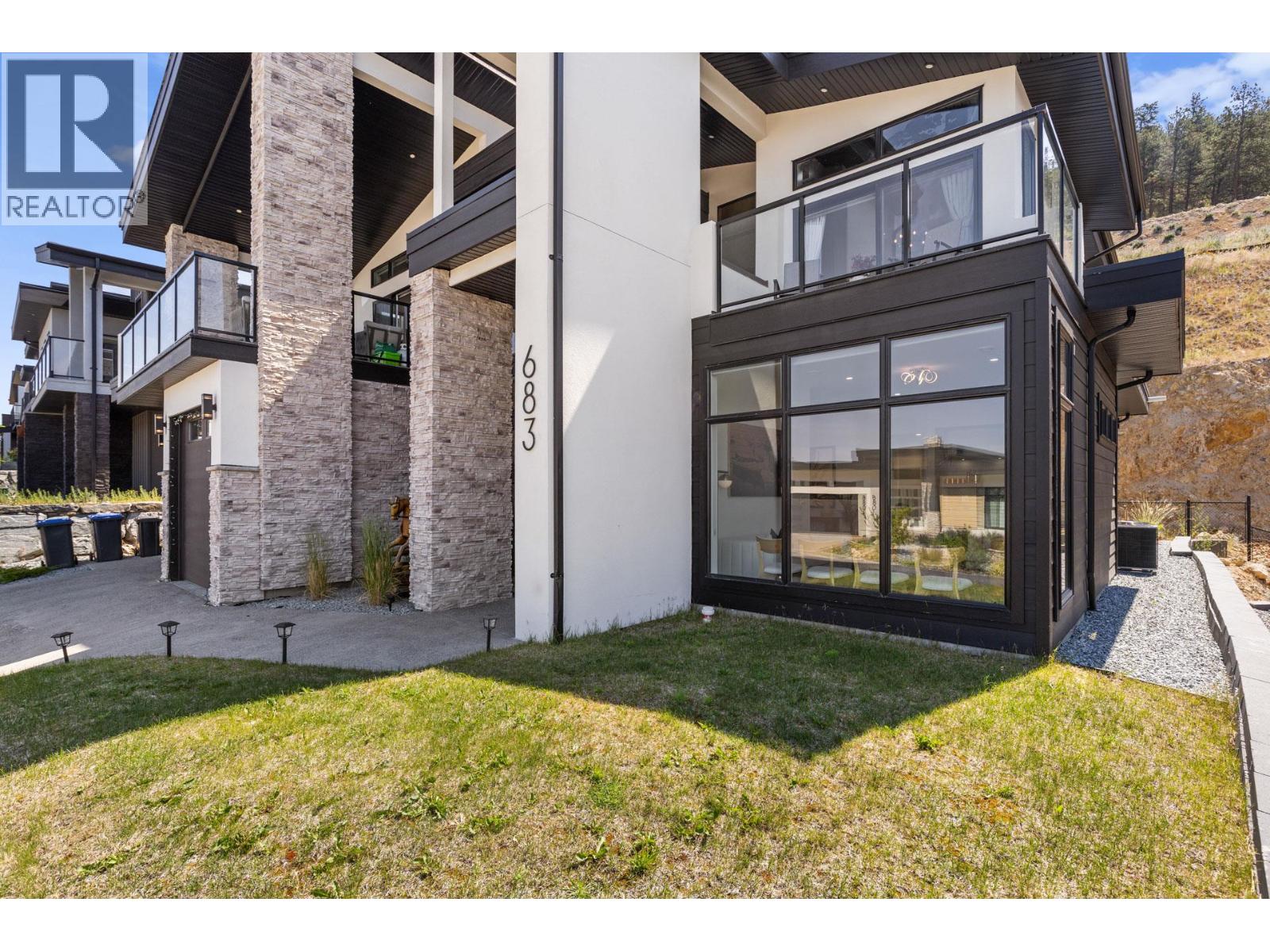 683 Deans Drive