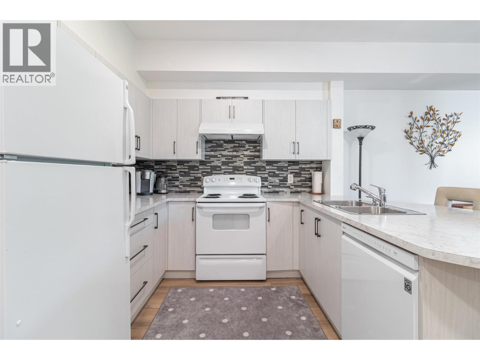 1873 Country Club Drive Unit# 2207