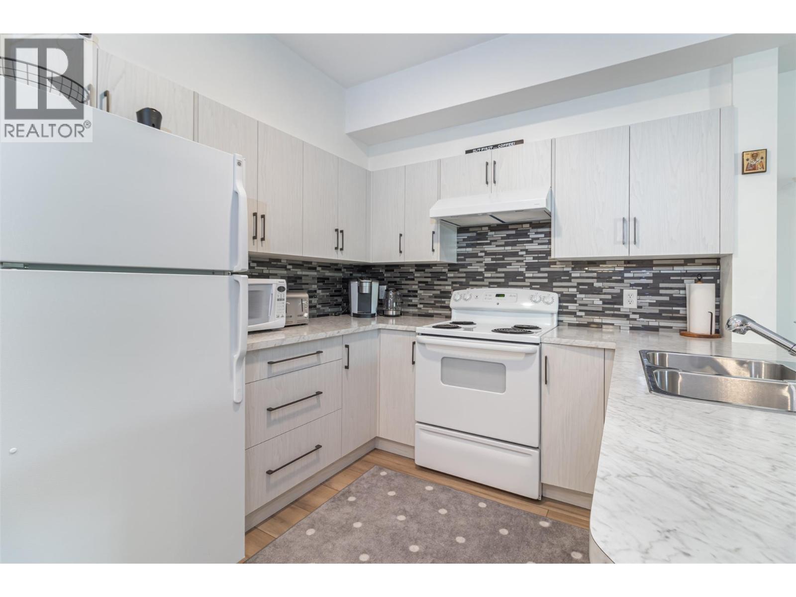 1873 Country Club Drive Unit# 2207