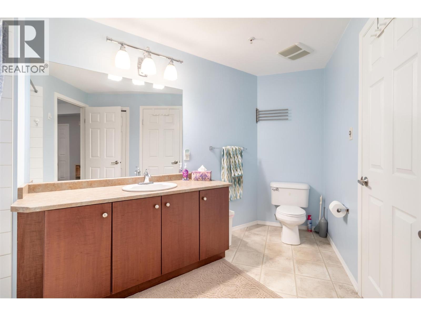 1873 Country Club Drive Unit# 2207