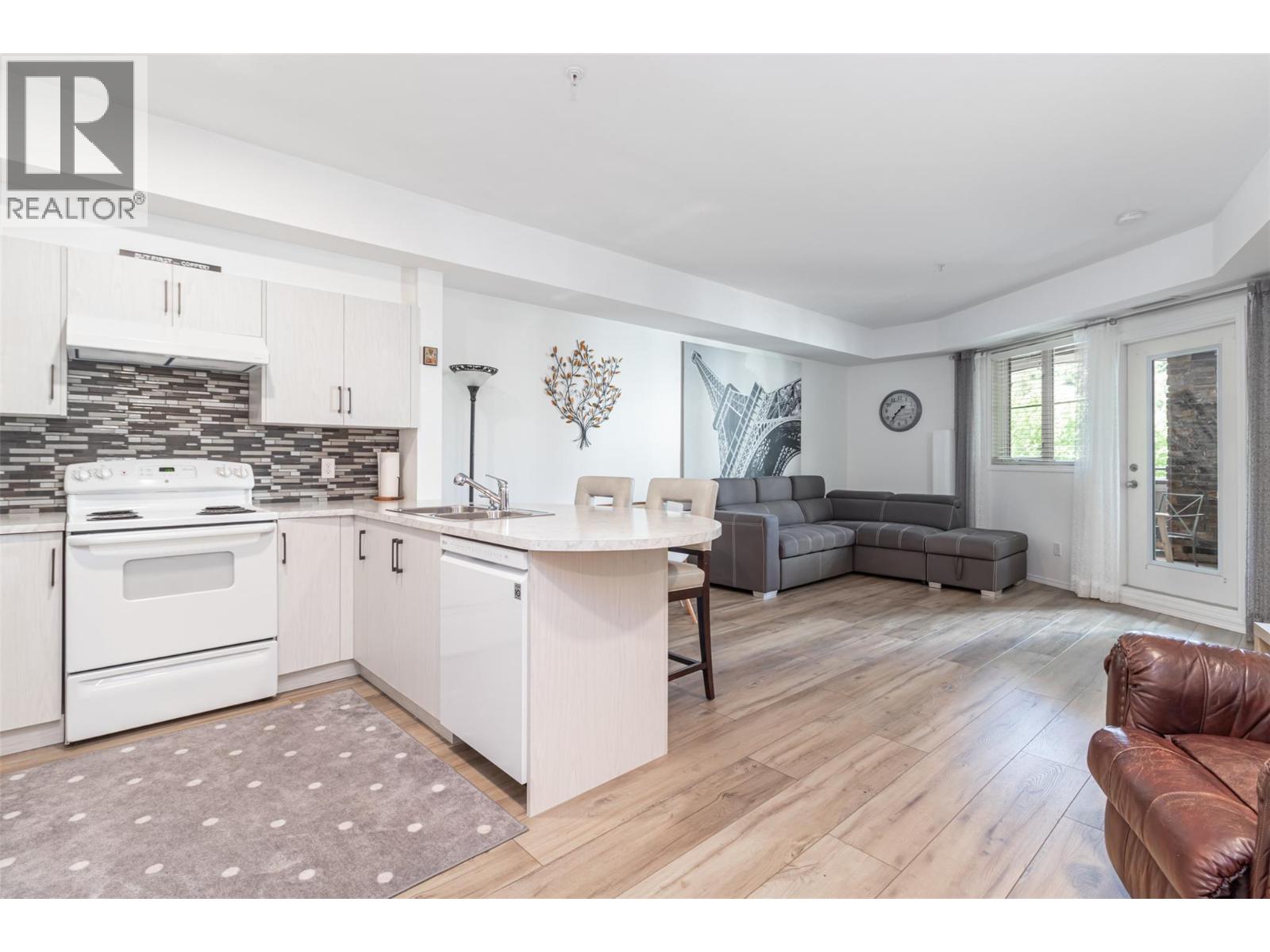 1873 Country Club Drive Unit# 2207
