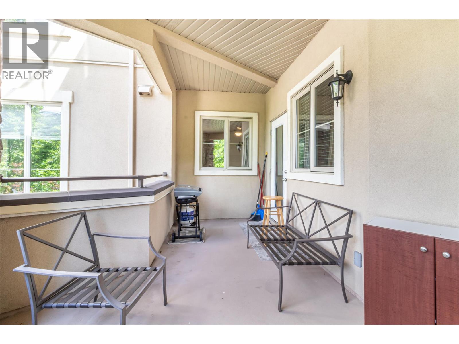 1873 Country Club Drive Unit# 2207