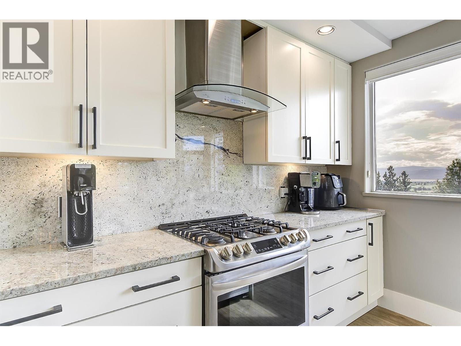 1027 James Hockey Place