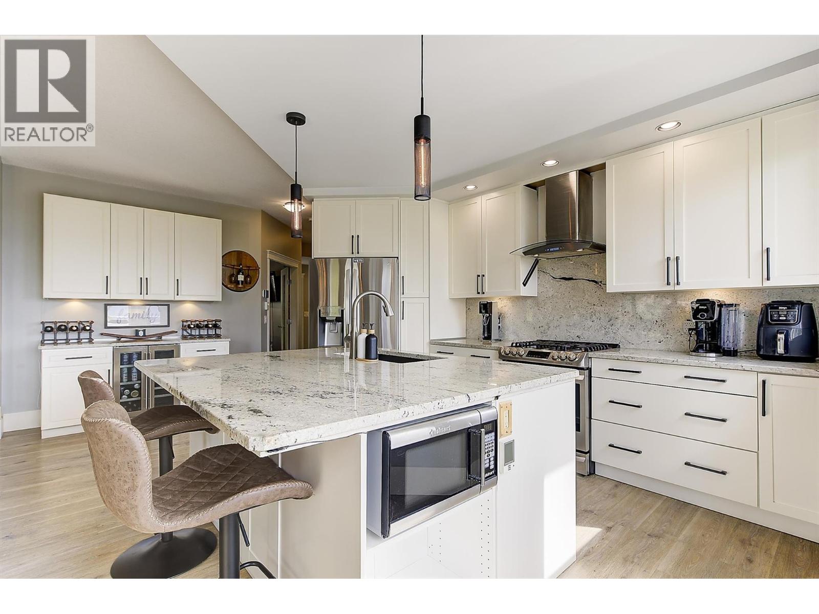 1027 James Hockey Place
