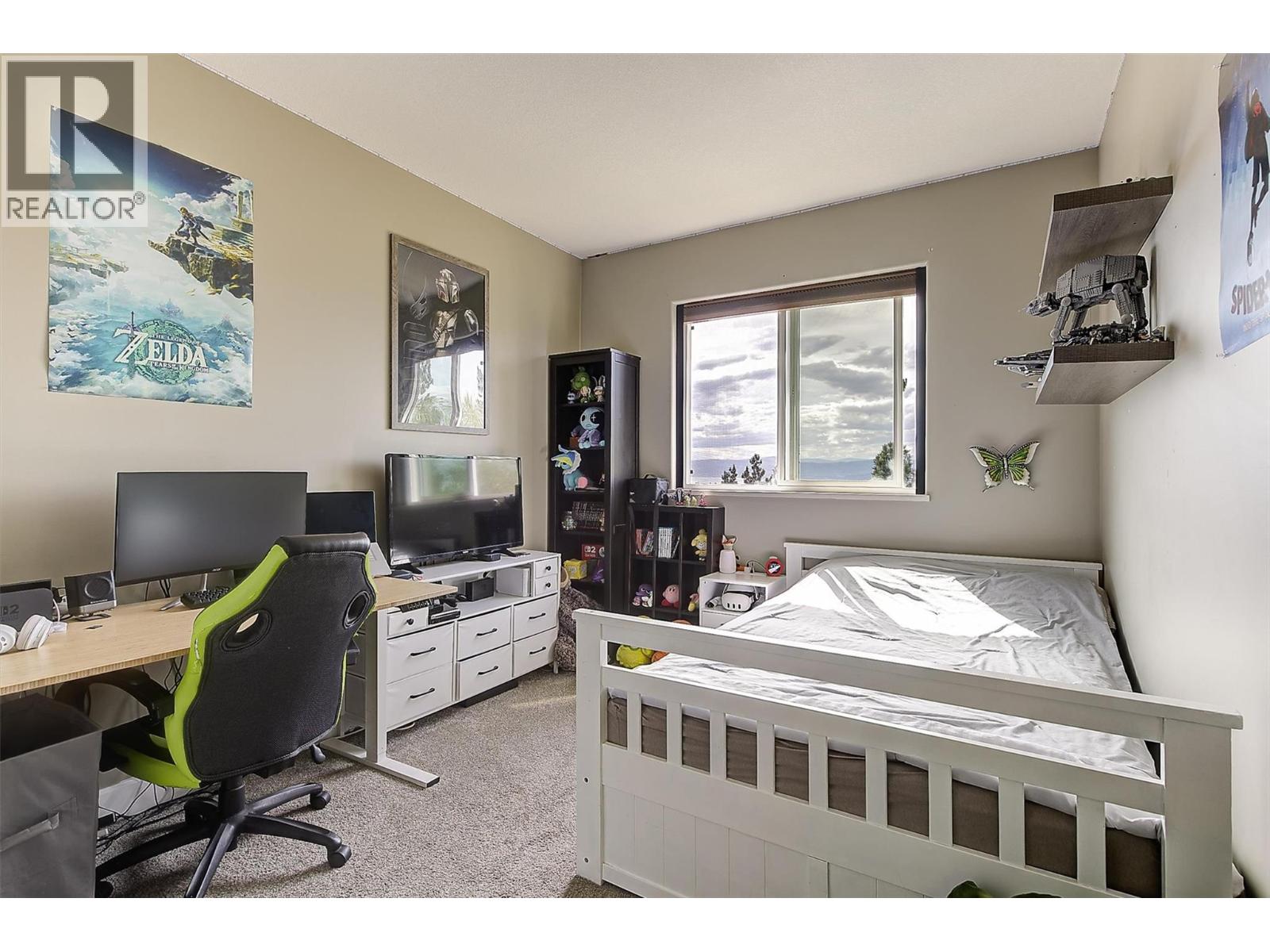1027 James Hockey Place
