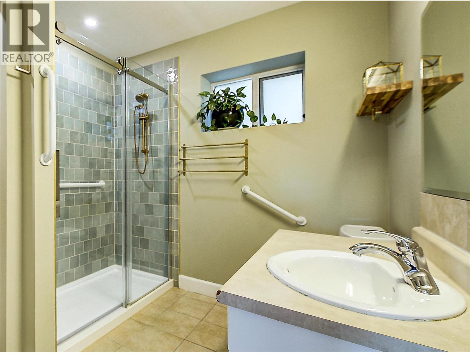 1027 James Hockey Place