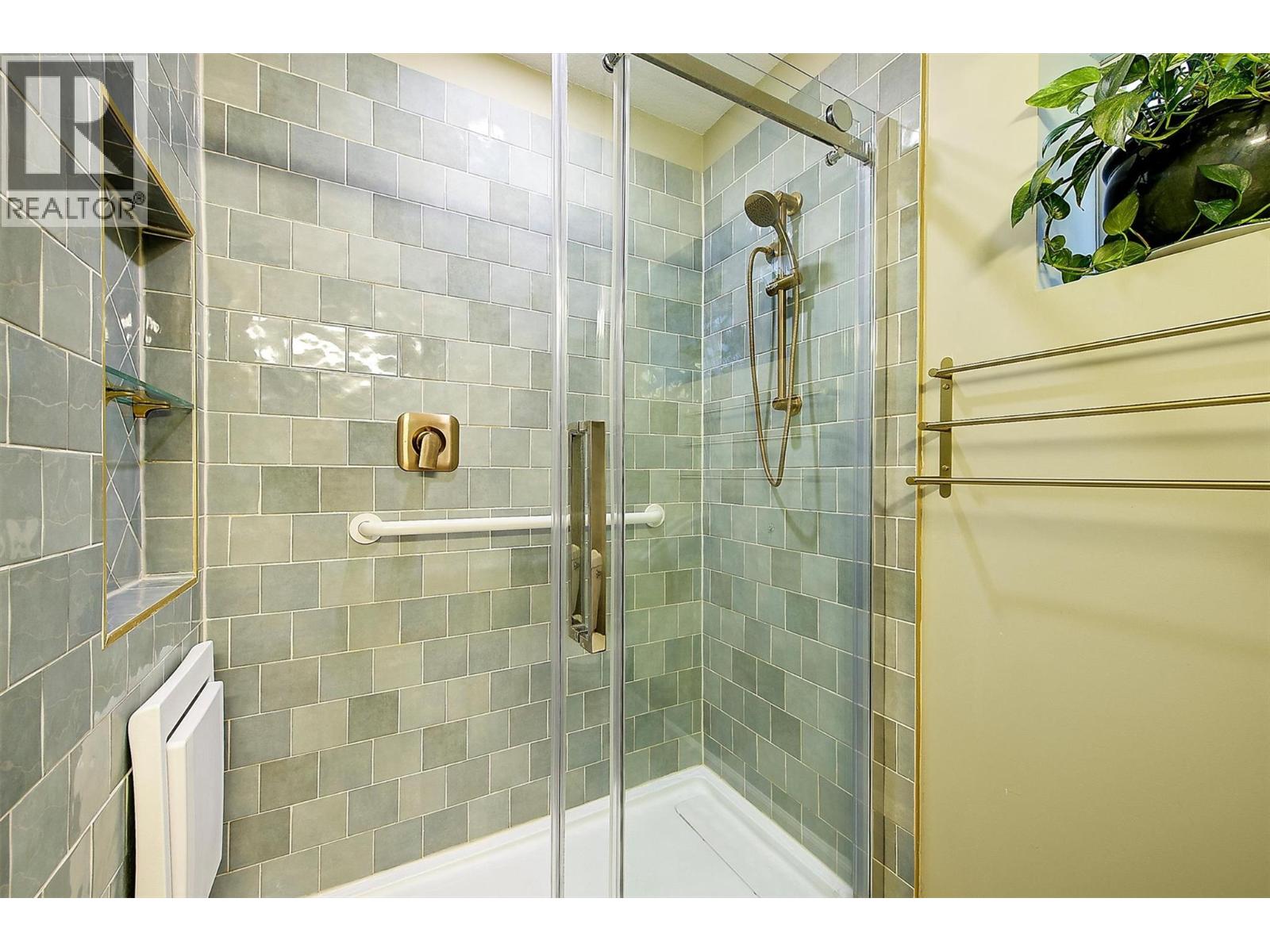 1027 James Hockey Place