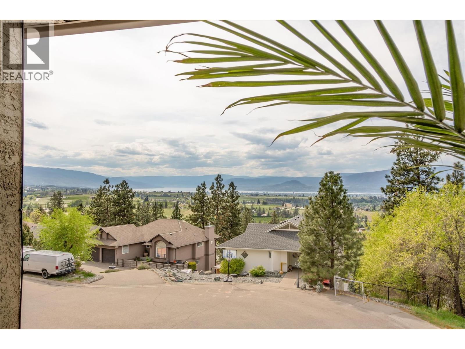 1027 James Hockey Place