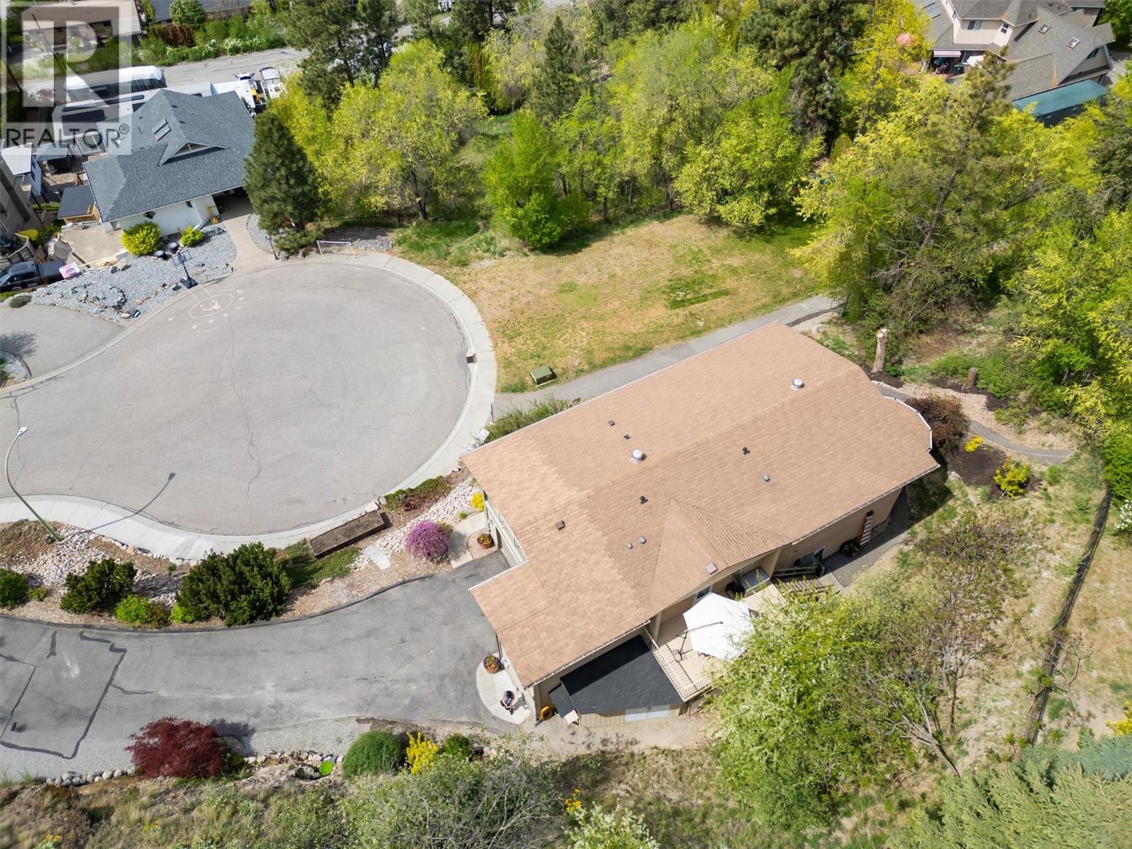 1027 James Hockey Place