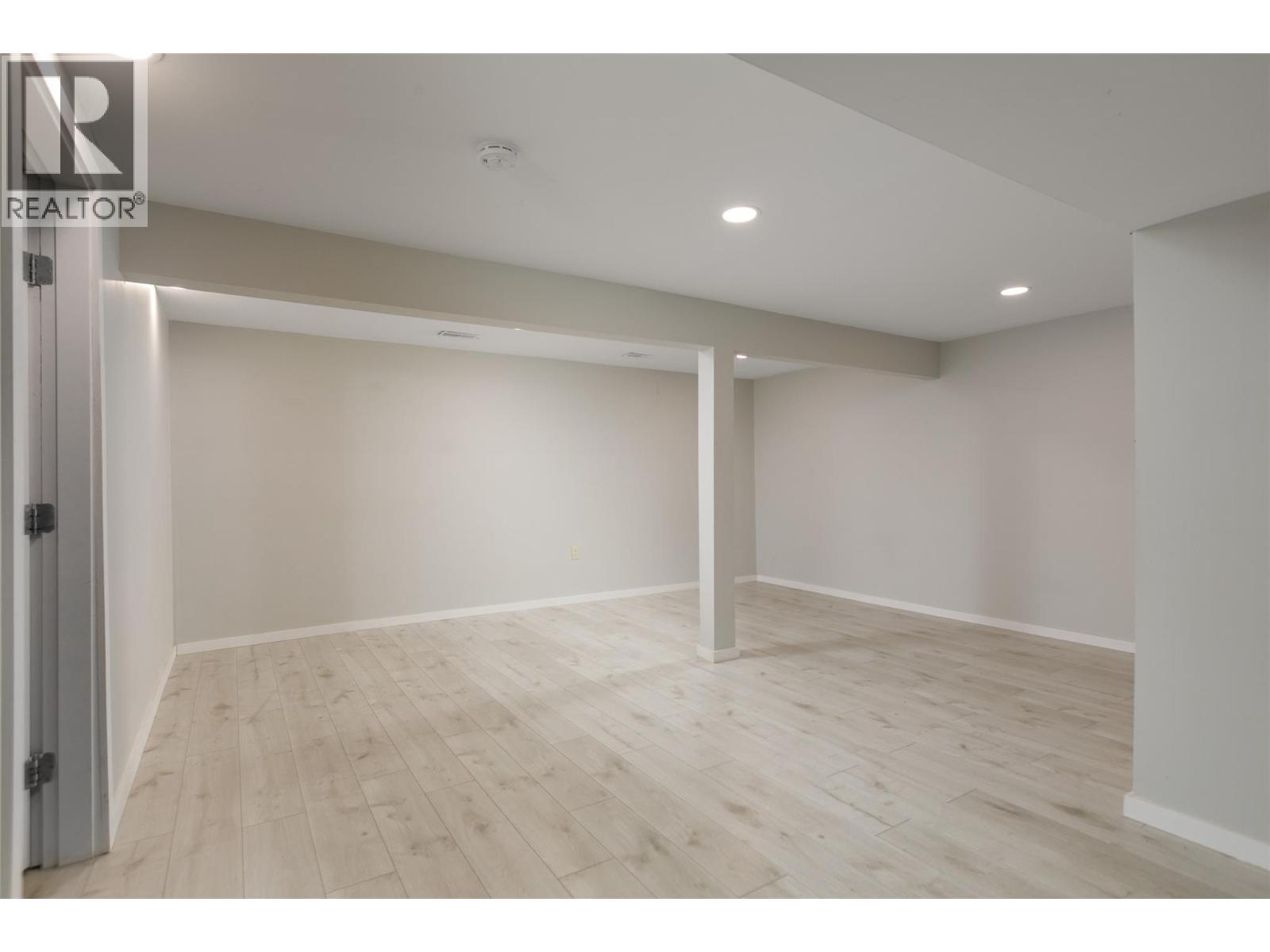 1855 Leckie Road Unit# 108