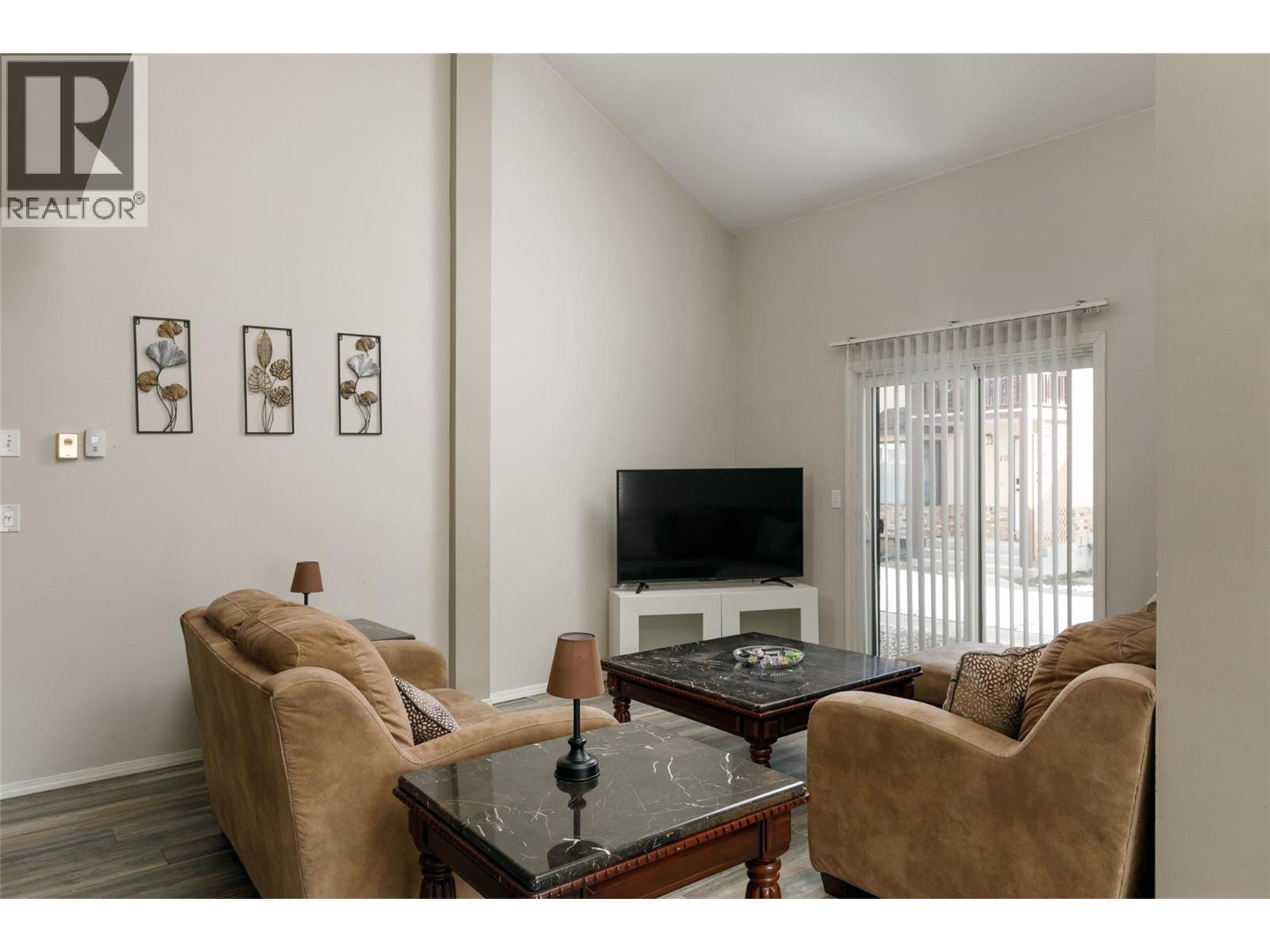 1855 Leckie Road Unit# 108