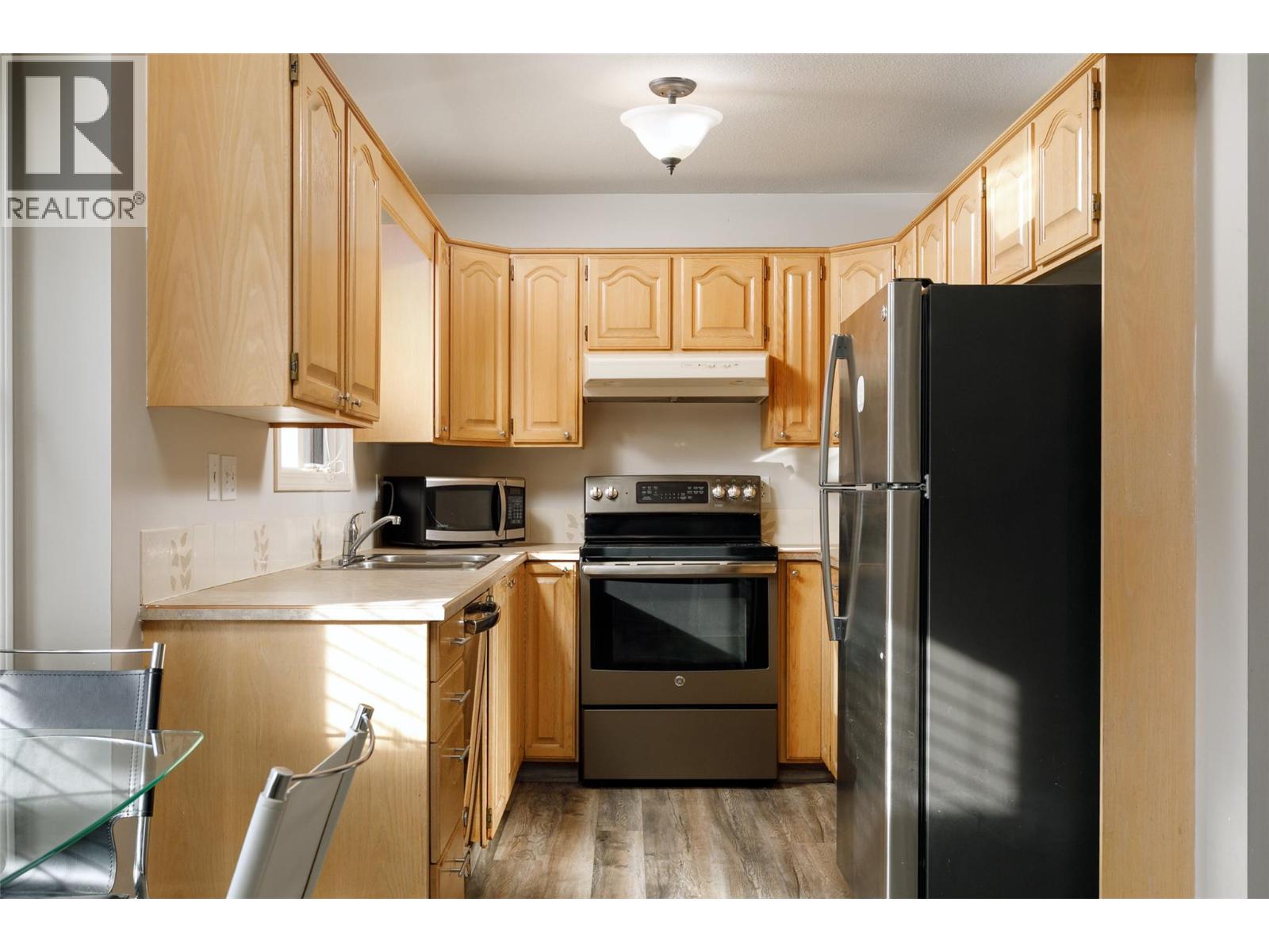 1855 Leckie Road Unit# 108