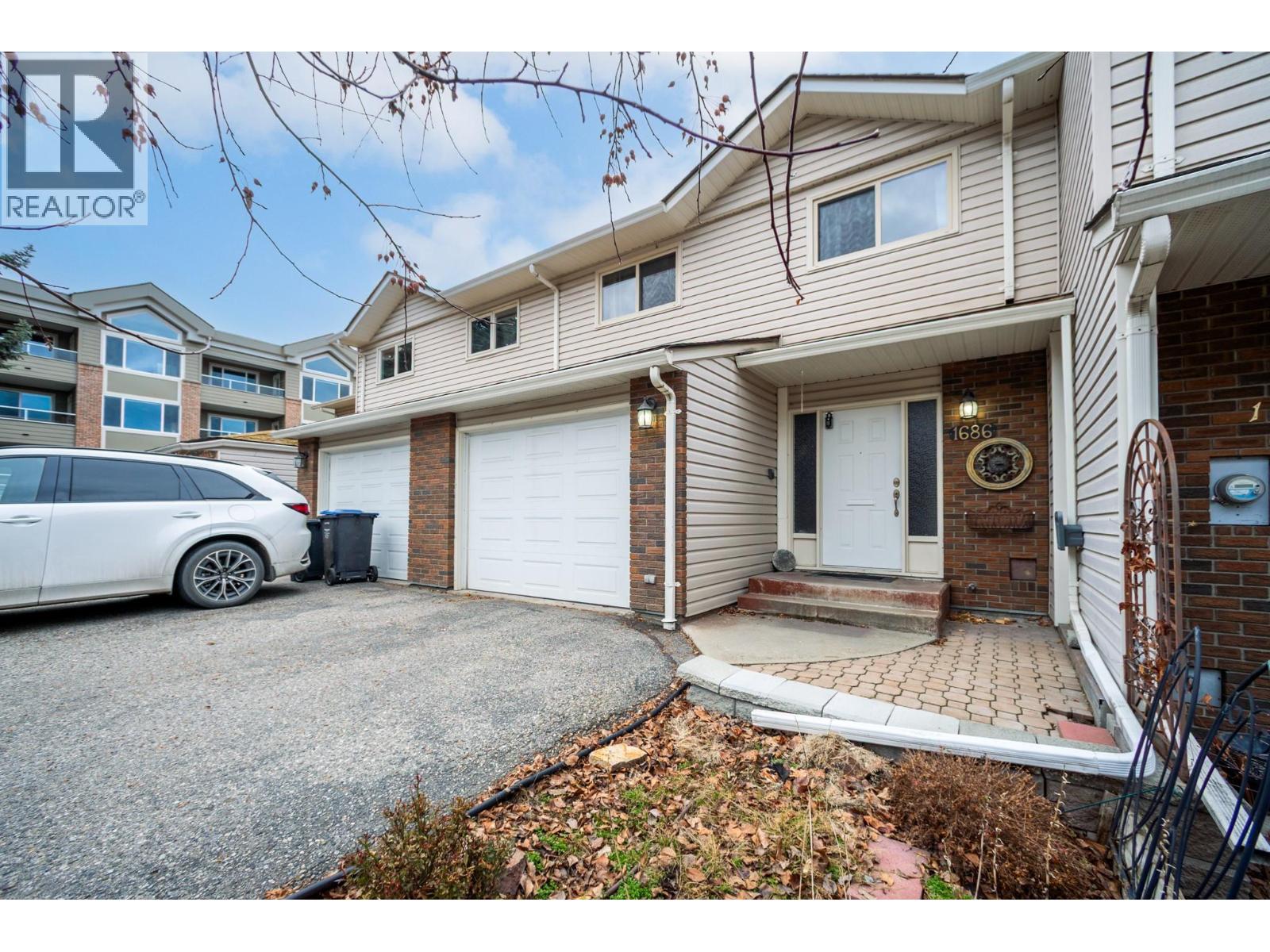 1686 Thayer Court