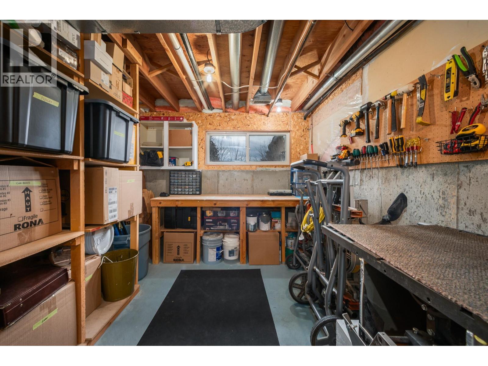 1686 Thayer Court