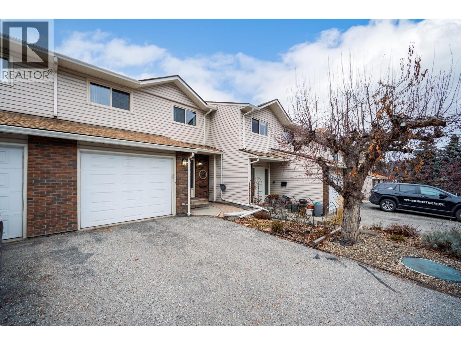 1686 Thayer Court