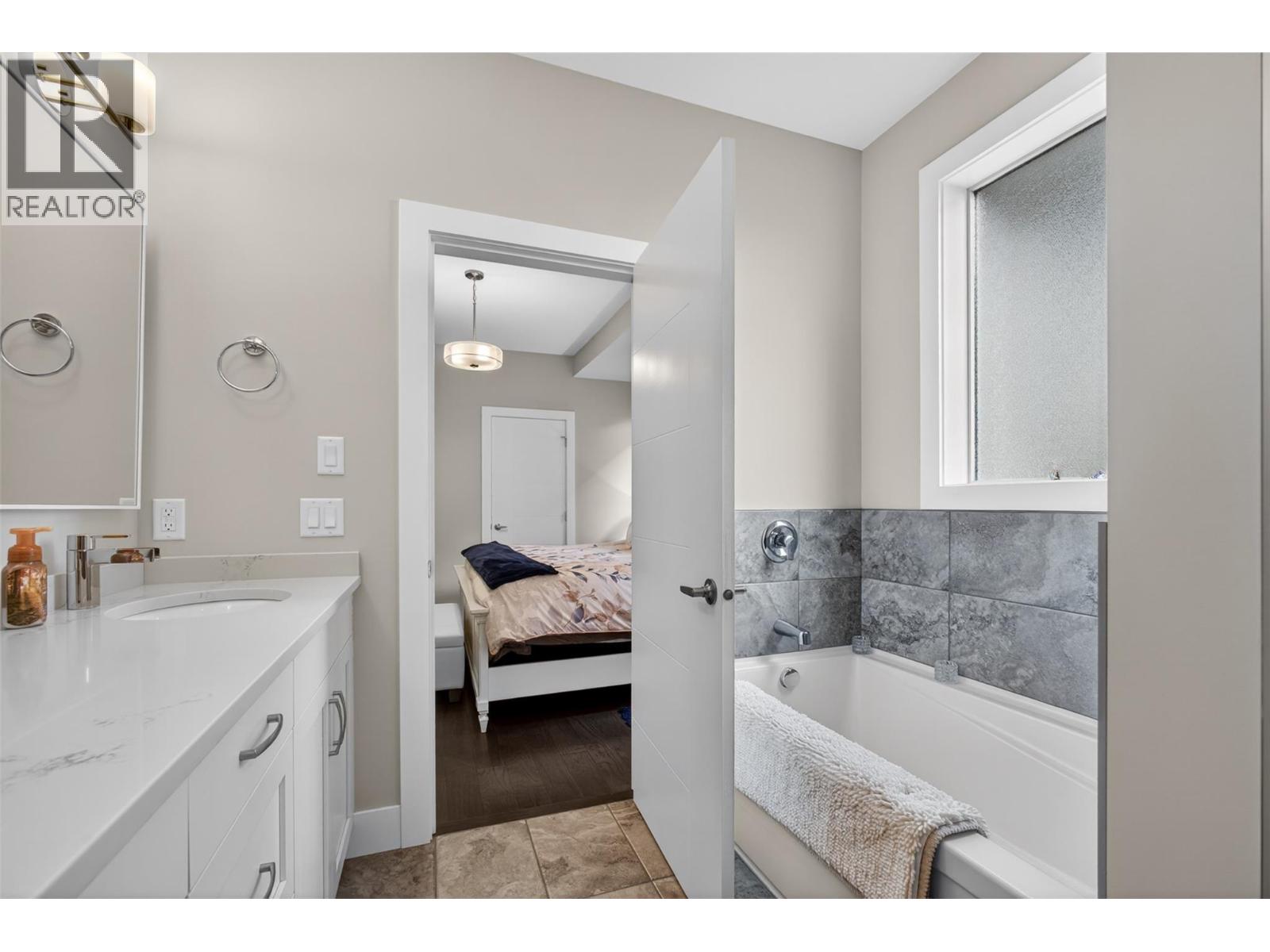 875 Stockley Street Unit# 17