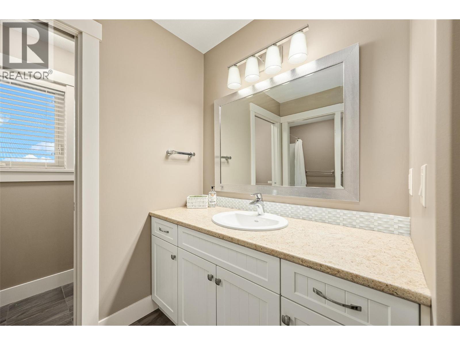 1768 Split Rail Place
