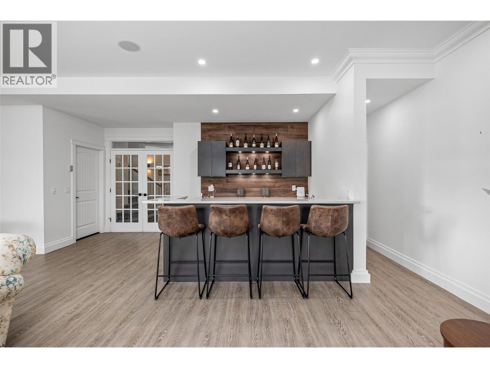 2584 Lucinde Road